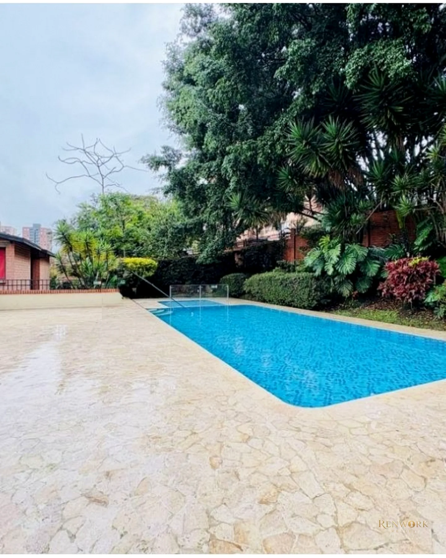 CASA DE TRES NIVELES PARA LA VENTA EN EL POBLADO CERCA AL TESORO · foto 22