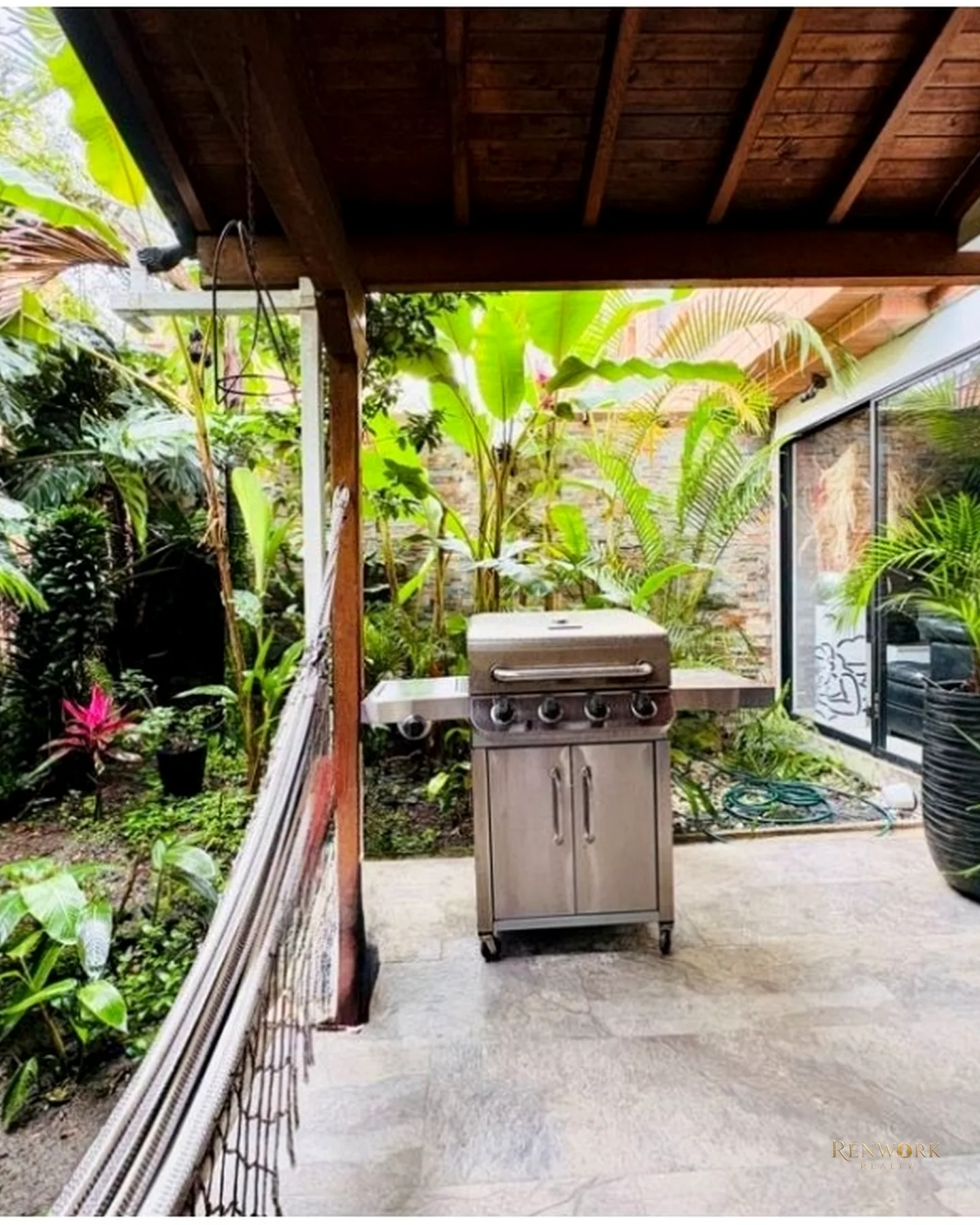 CASA DE TRES NIVELES PARA LA VENTA EN EL POBLADO CERCA AL TESORO · foto 18