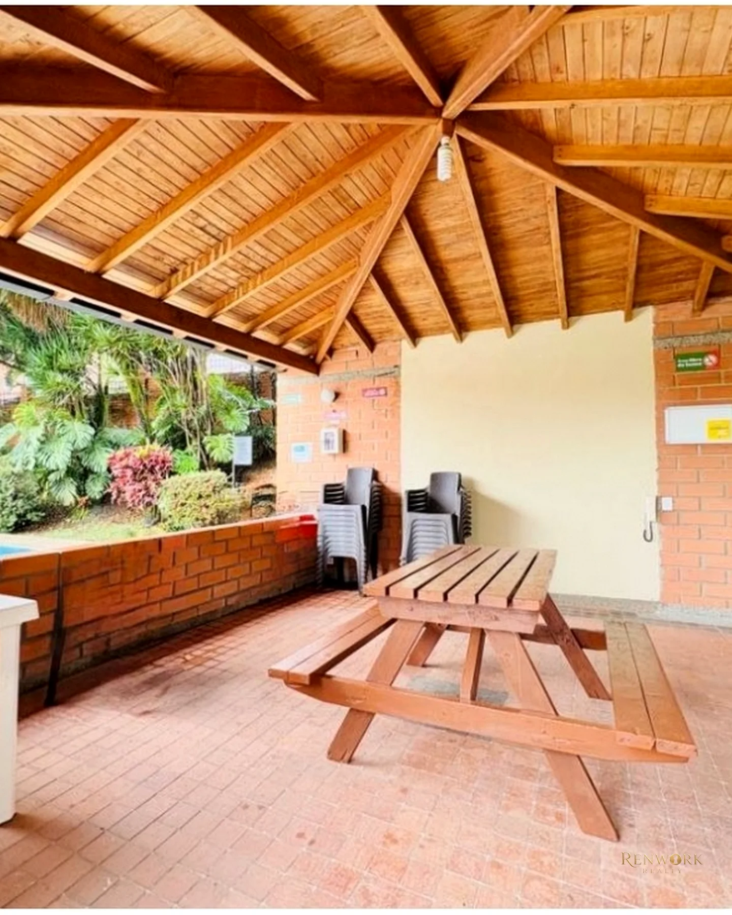 CASA DE TRES NIVELES PARA LA VENTA EN EL POBLADO CERCA AL TESORO · foto 21