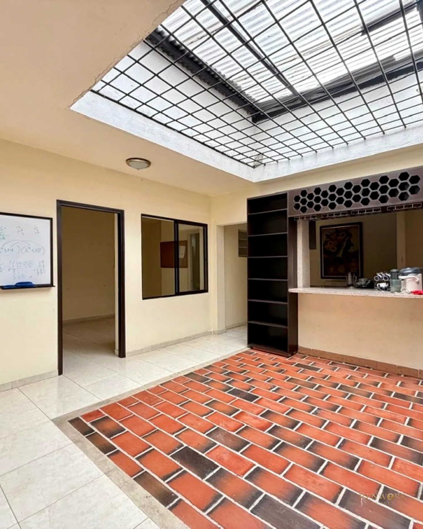 CASA DOS NIVELES EN VENTA / LAURELES · foto 11