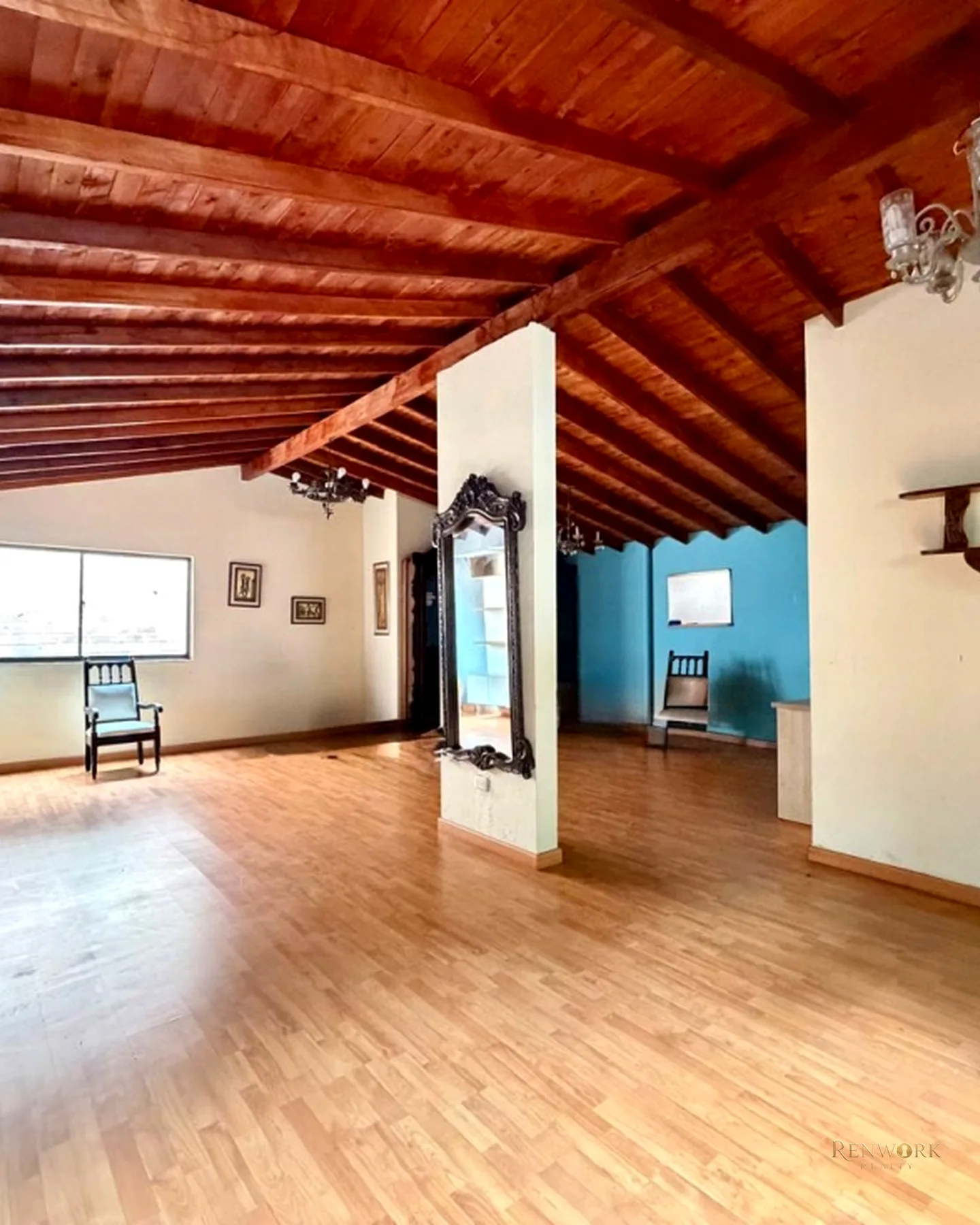 CASA DOS NIVELES EN VENTA / LAURELES · foto 7