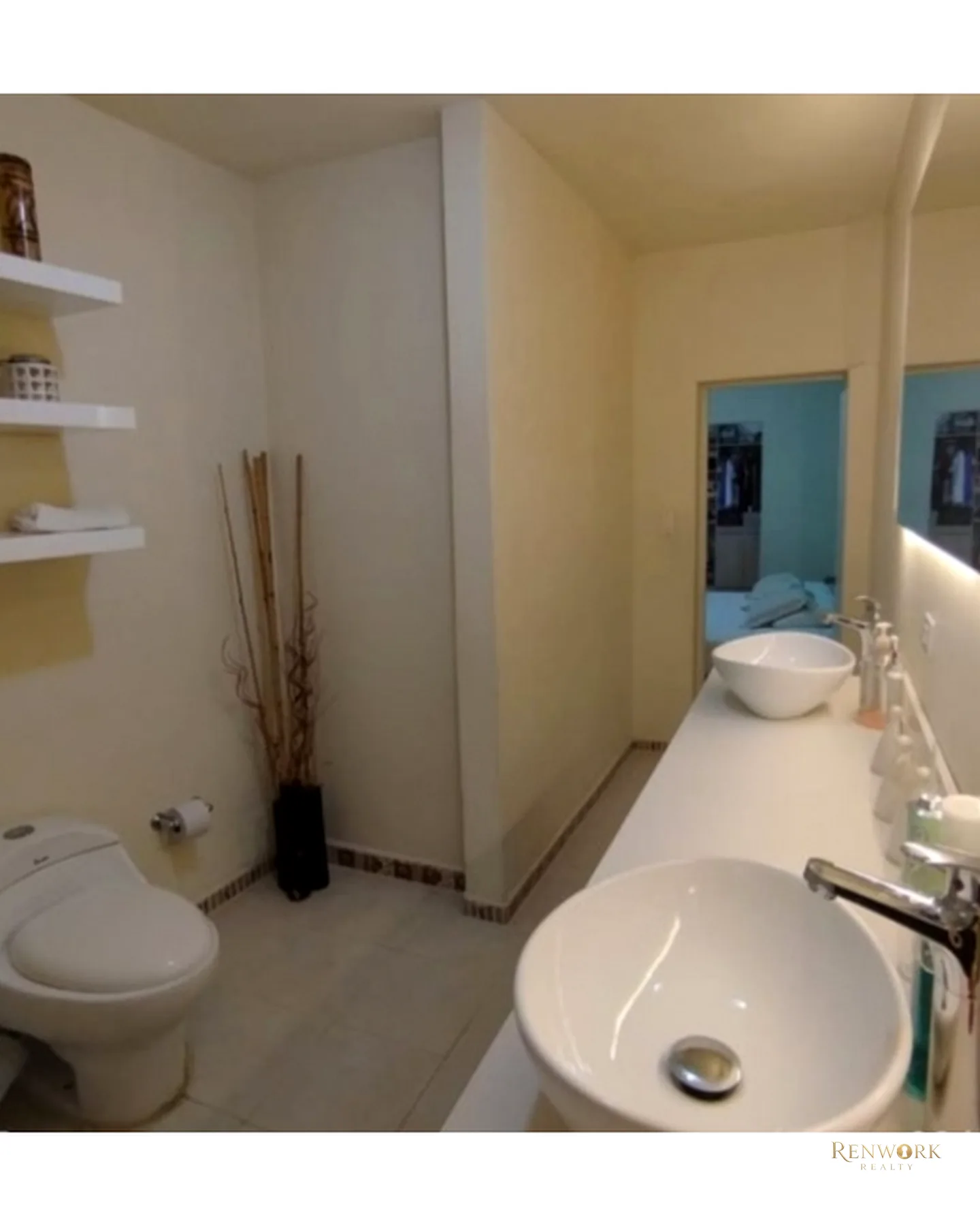 CASA DOS NIVELES EN VENTA / LAURELES · foto 10
