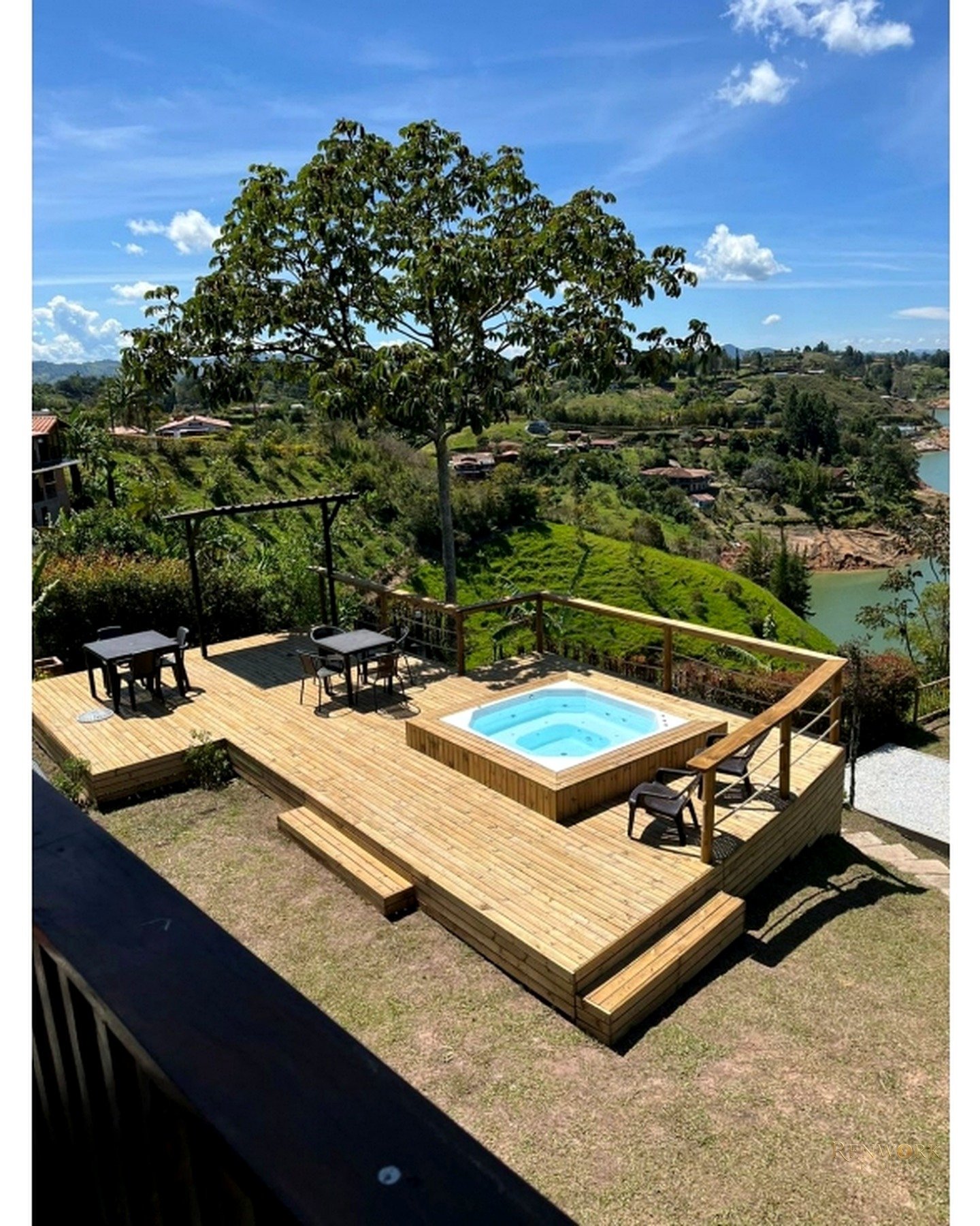 CASA EN EL PEÑOL DE GUATAPE. · foto 2