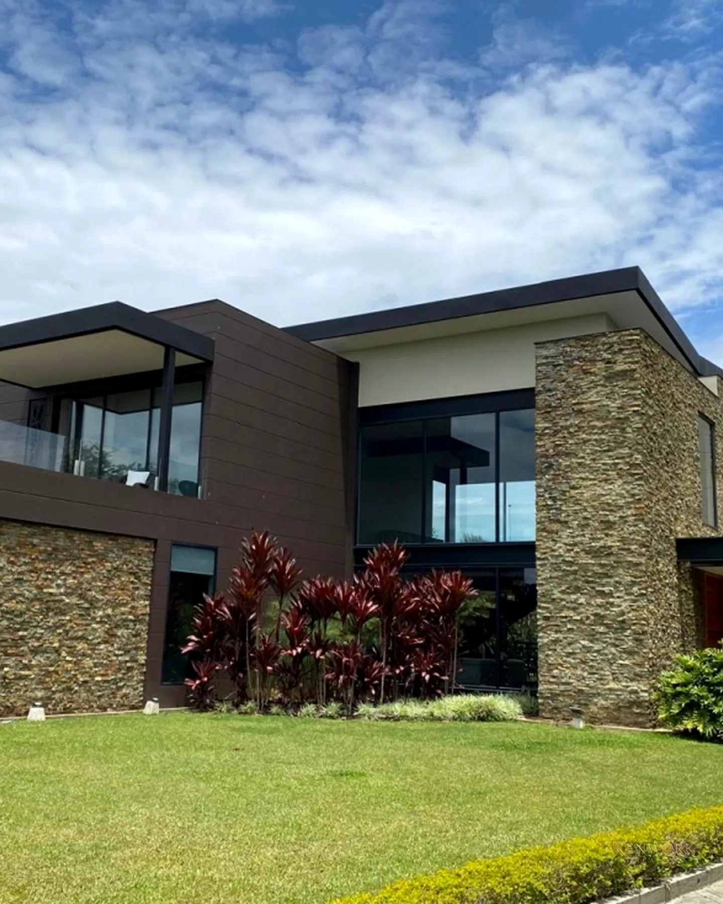 CASA EN LLANOGRANDE A POCOS METRSO DEL CLUB CAMPESTRE DE LLANOGRANDE · foto 6