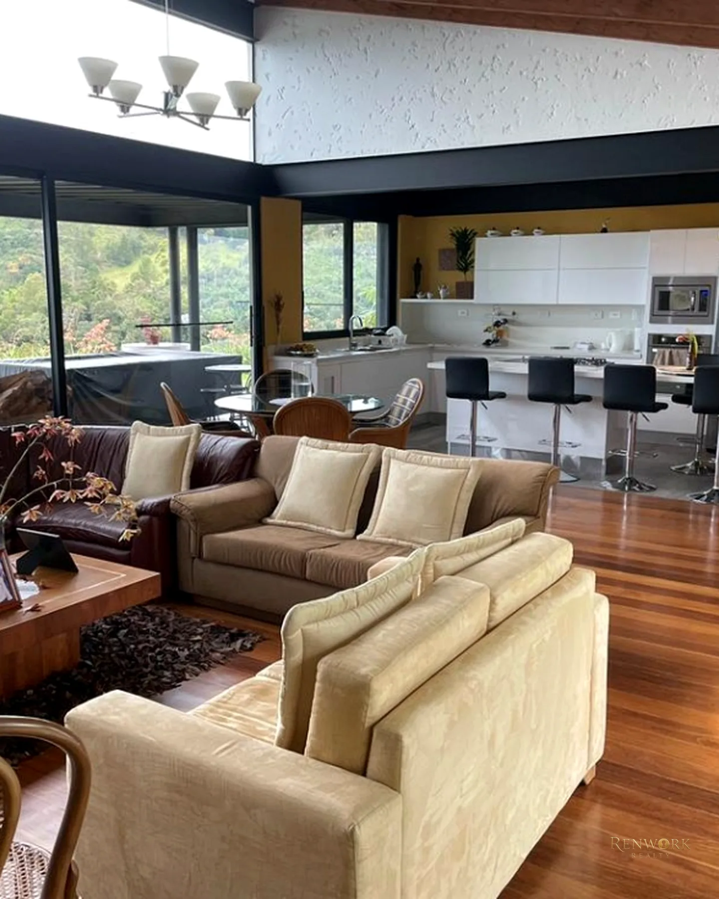 CASA EN UNIDAD CERRADA RIONEGRO PONTEZUELA · foto 2
