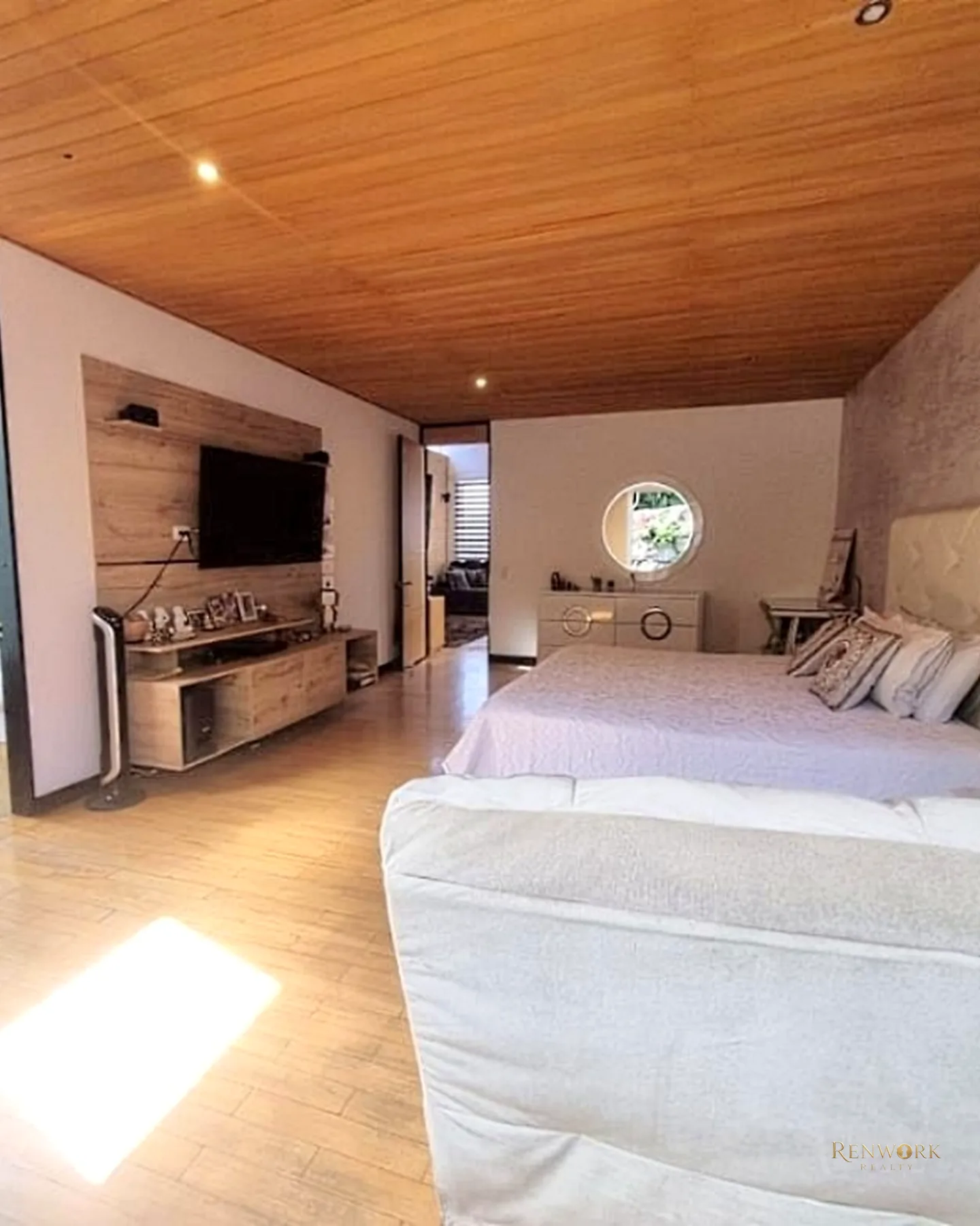 CASA EN VENTA ATRAVESADO ENVIGADO, CASA 2 NIVELES MODERNA Y AMPLIA TOP · foto 6