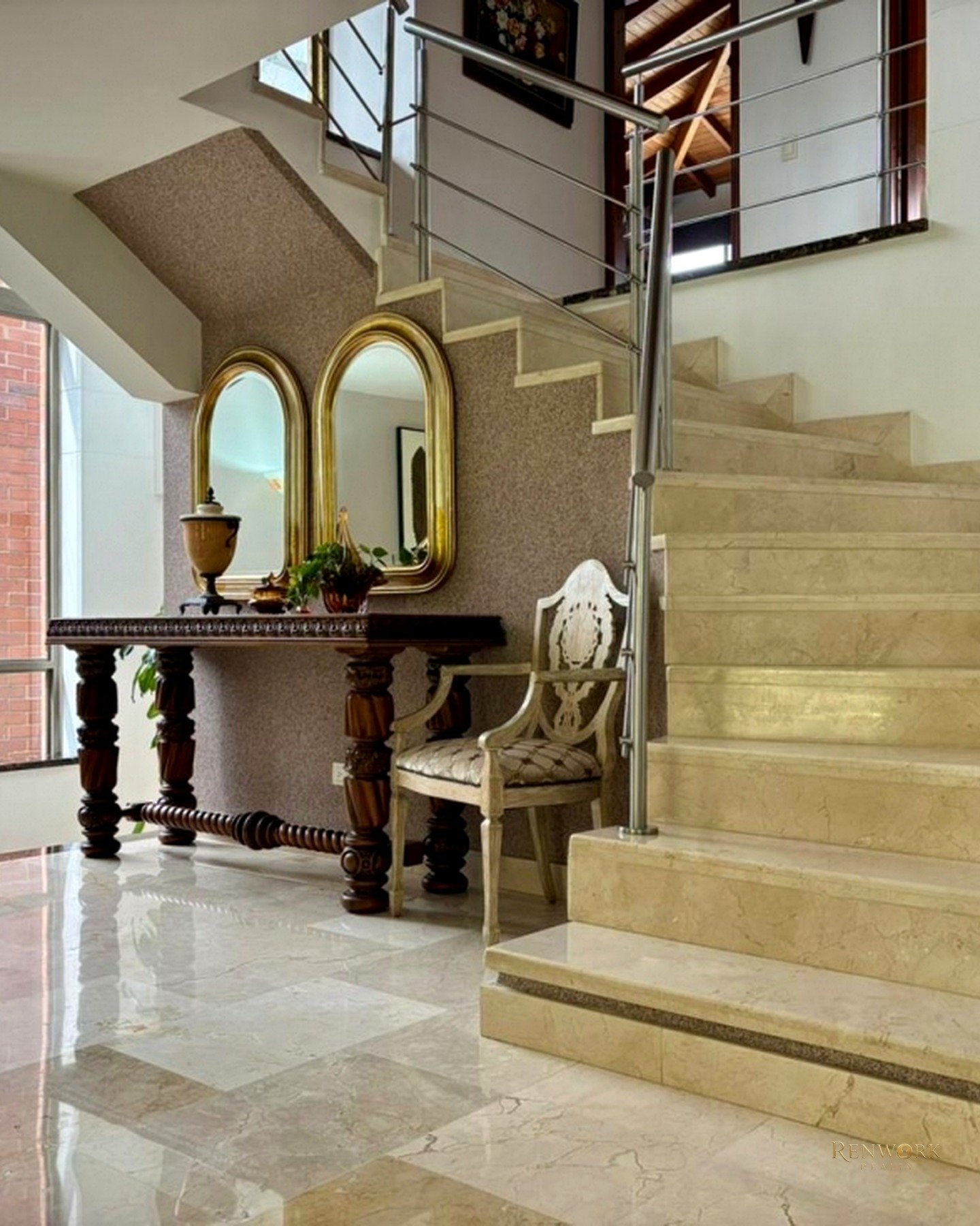 CASA EN VENTA CON EXCELENTE DISTRIBUCIÓN, LOMA DEL CHOCHO-ENVIGADO · foto 6