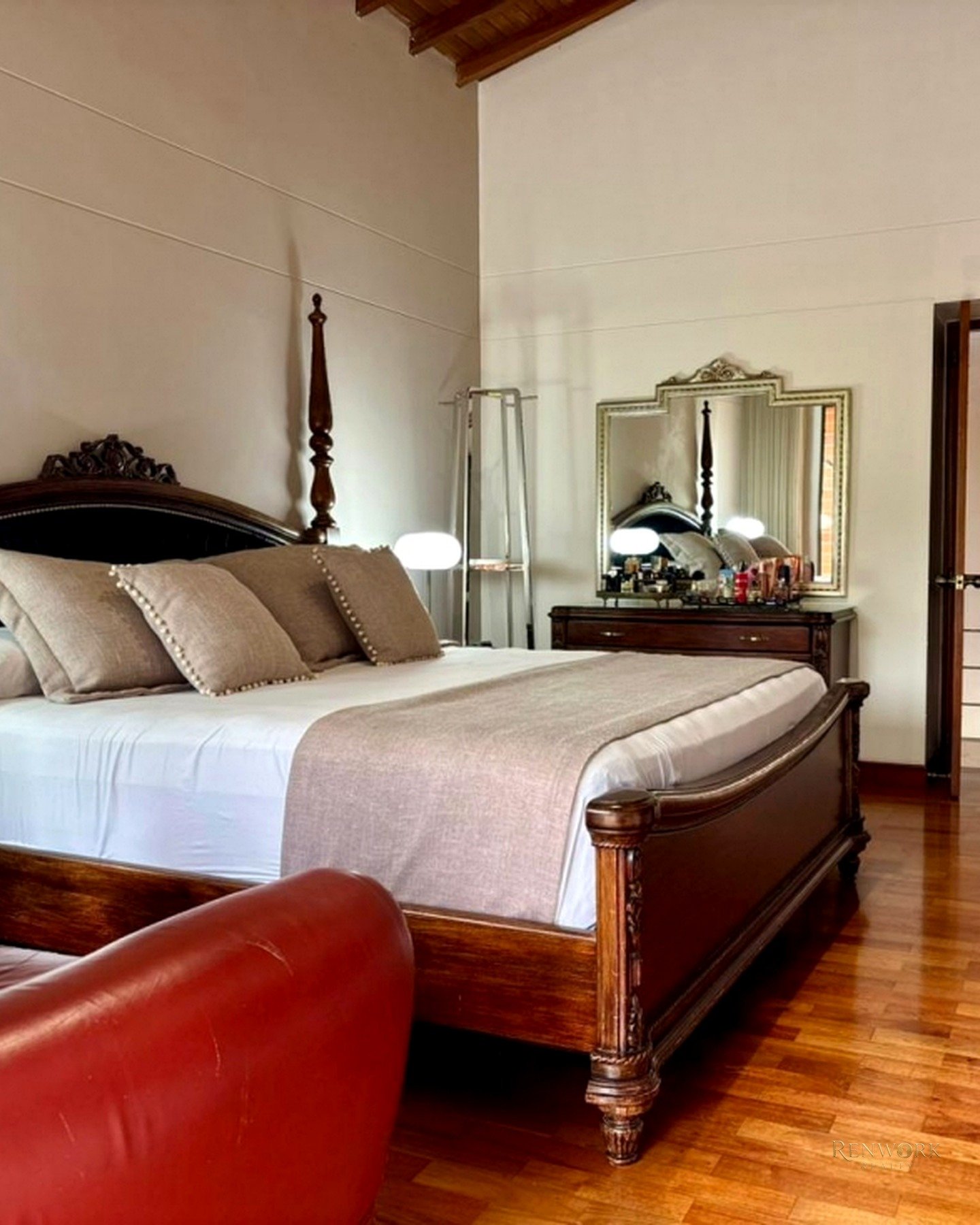 CASA EN VENTA CON EXCELENTE DISTRIBUCIÓN, LOMA DEL CHOCHO-ENVIGADO · foto 20