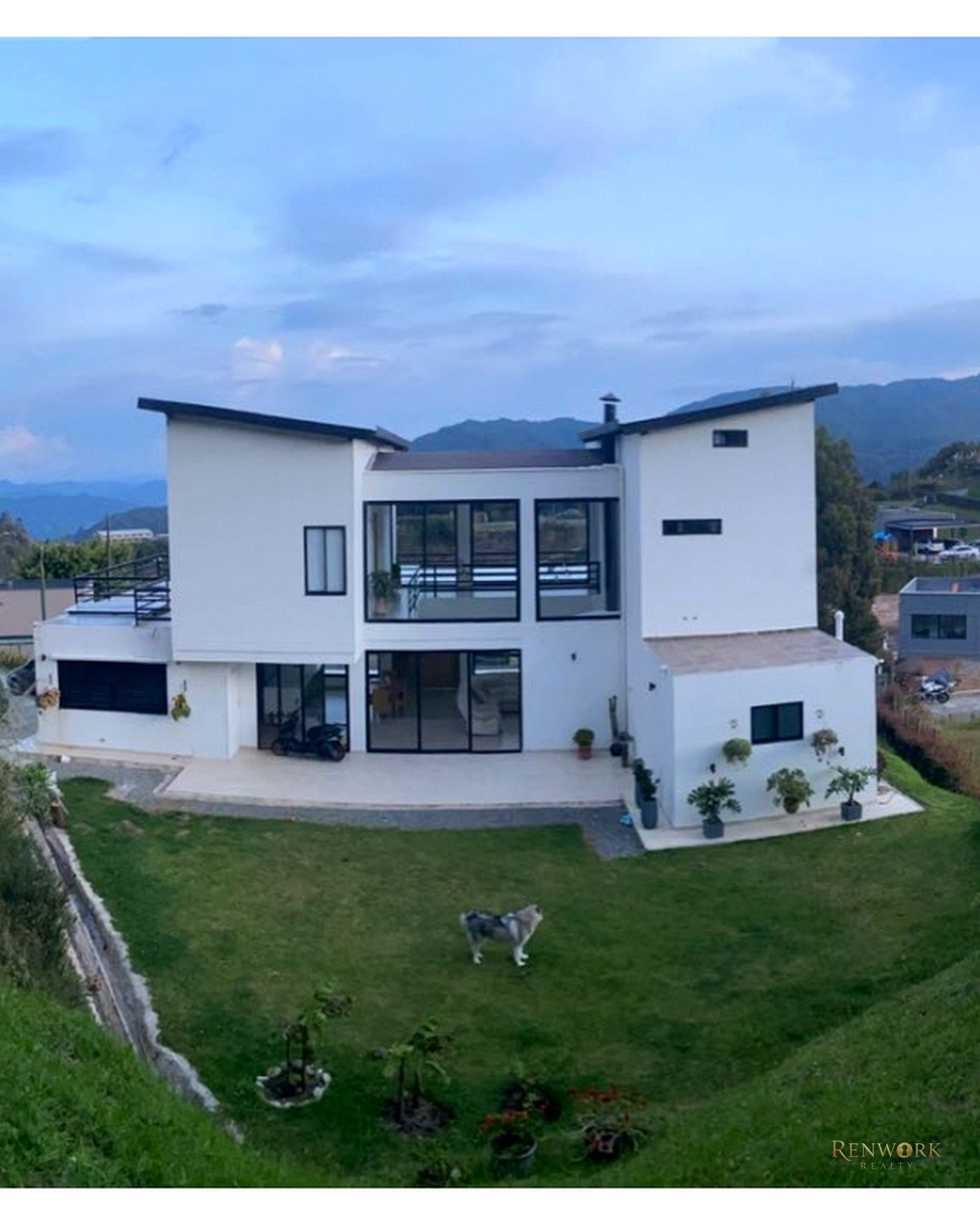CASA EN VENTA EN EL ESCOBERO PARTE ALTA ENVIGADO · foto 2