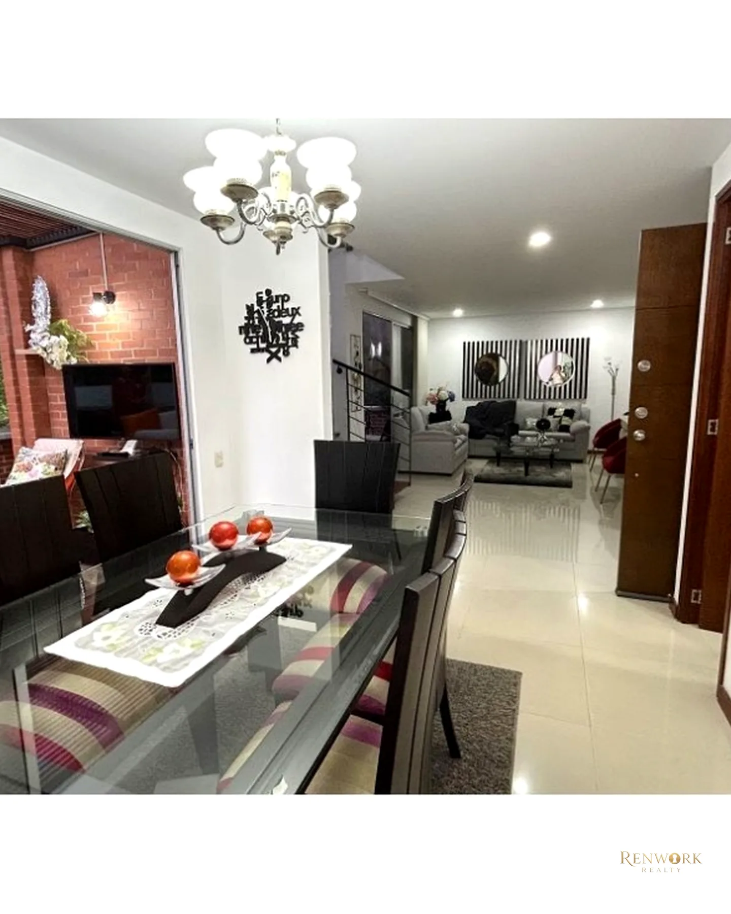 CASA EN VENTA EN EXCELENTE URBANIZACIÓN SECTOR BENEDICTINOS · foto 4