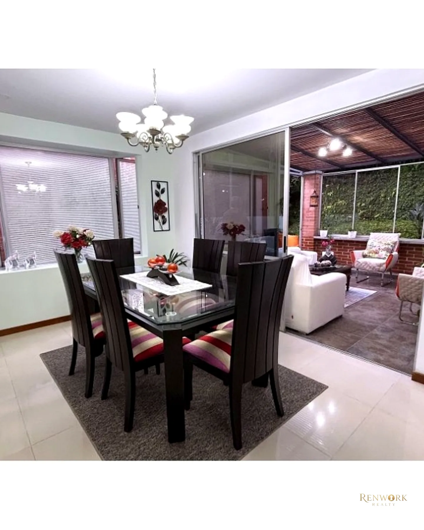 CASA EN VENTA EN EXCELENTE URBANIZACIÓN SECTOR BENEDICTINOS · foto 3