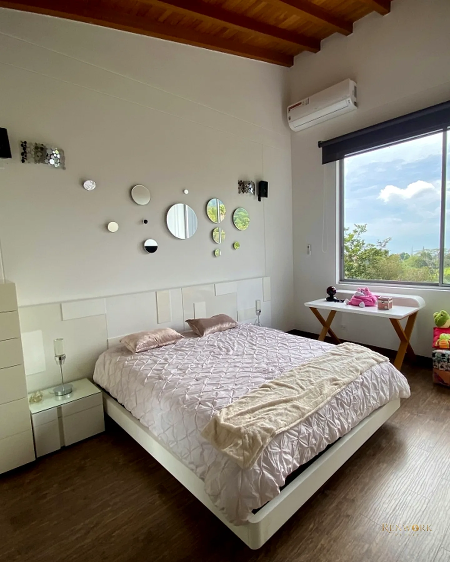 CASA EN VENTA ENVIGADO LOMA DEL ESCOBERO PARTE BAJA · foto 11