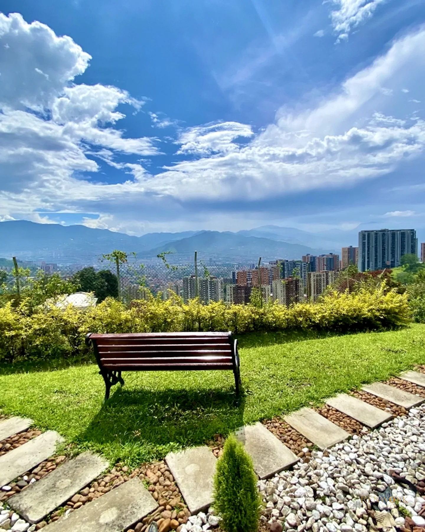 CASA EN VENTA ENVIGADO LOMA DEL ESCOBERO PARTE BAJA · foto 18