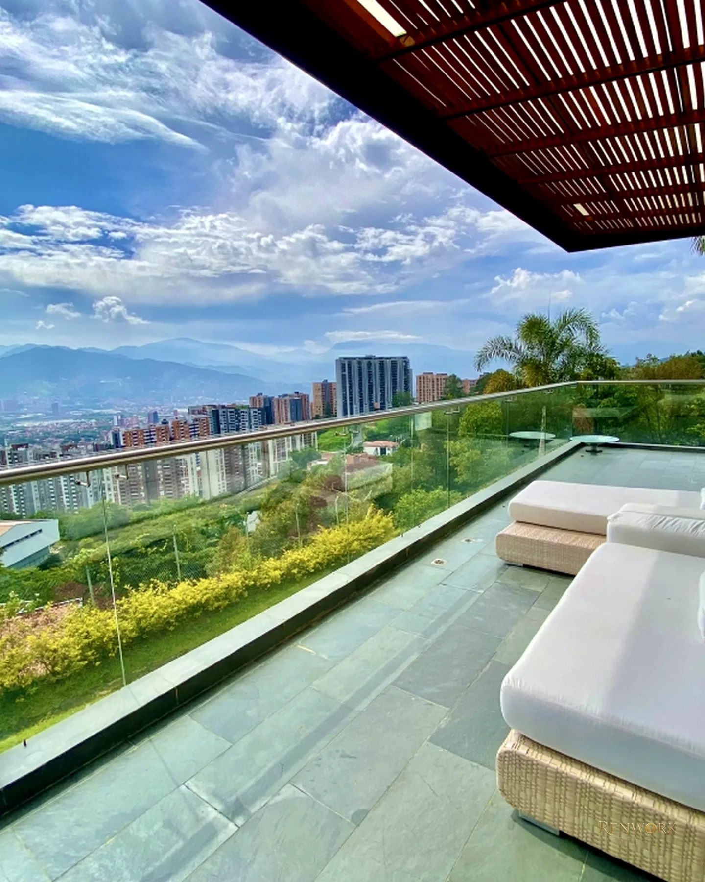 CASA EN VENTA ENVIGADO LOMA DEL ESCOBERO PARTE BAJA · foto 16