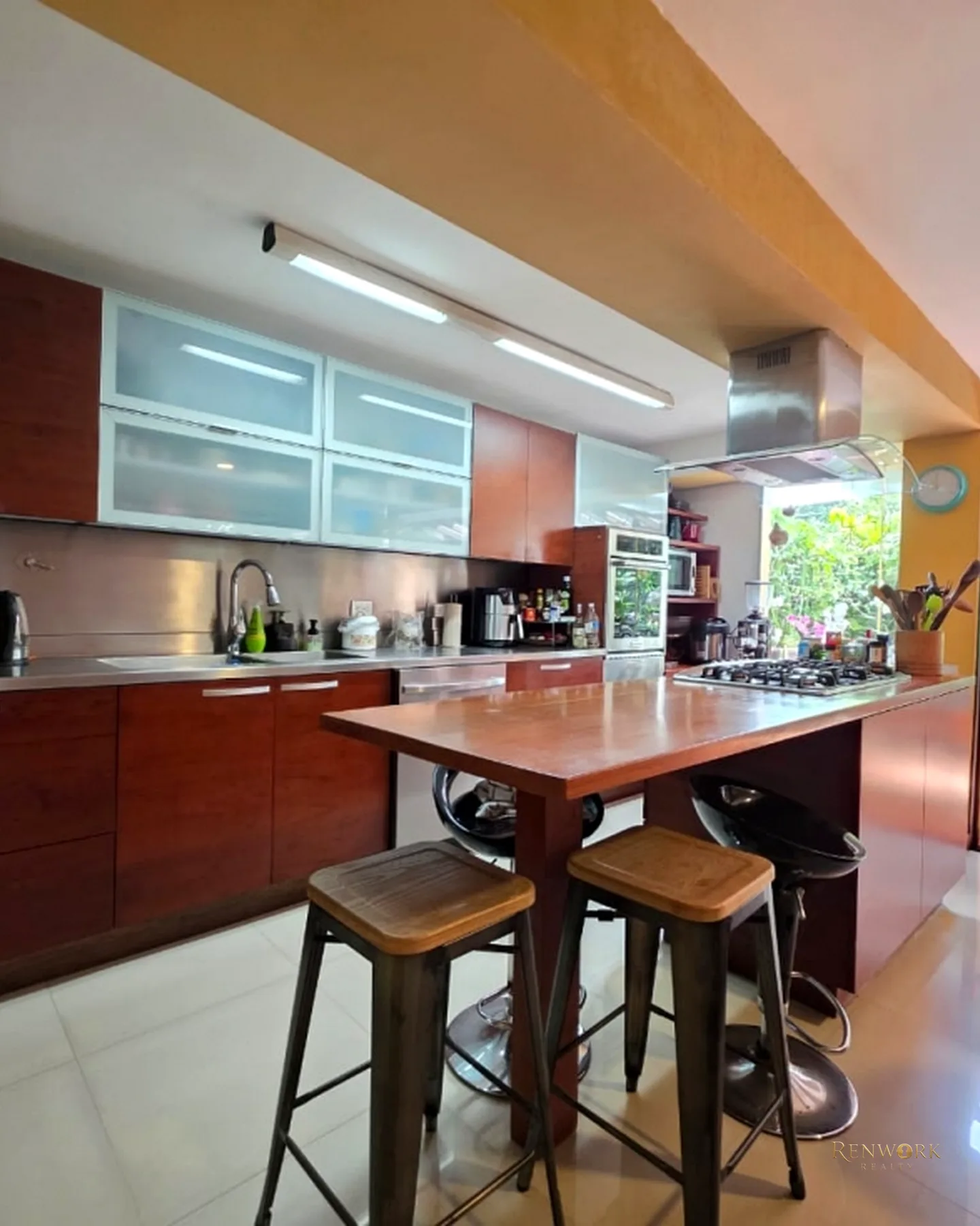 CASA EN VENTA, HERMOSA GRAN JARDÍN, EL POBLADO, LA TOMATERA · foto 3
