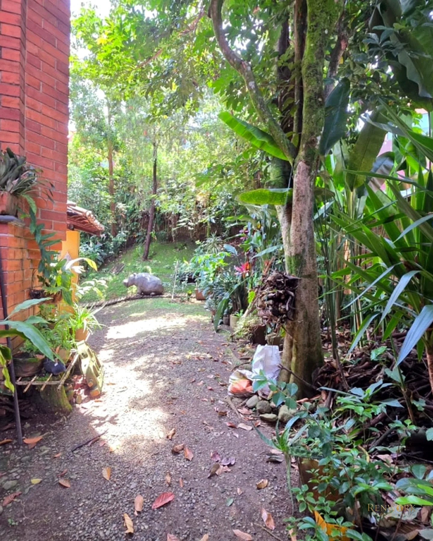 CASA EN VENTA, HERMOSA GRAN JARDÍN, EL POBLADO, LA TOMATERA · foto 17