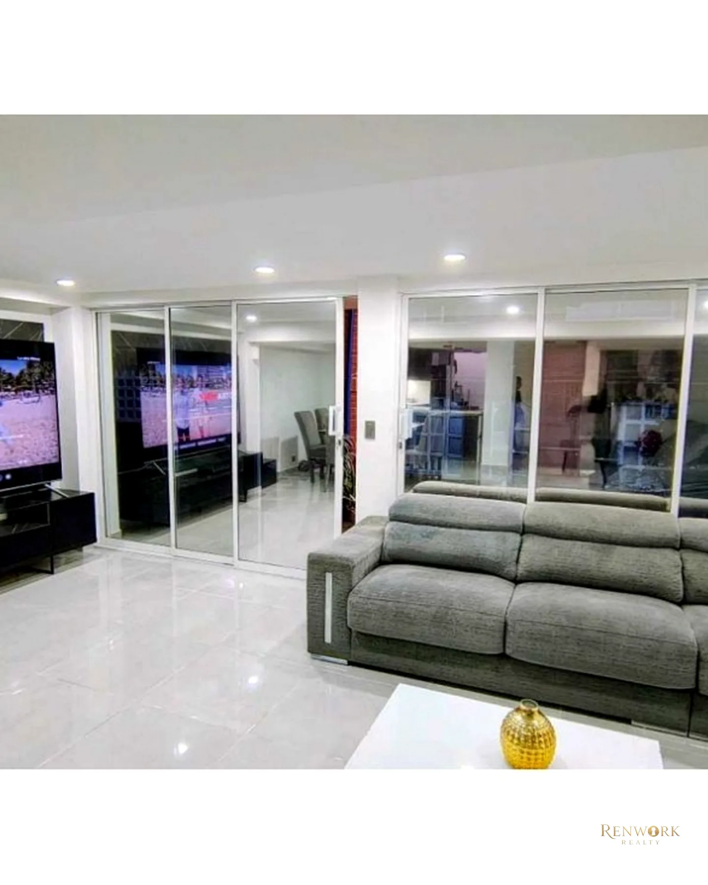 CASA EN VENTA REMODELADA LA MOTA · foto 2