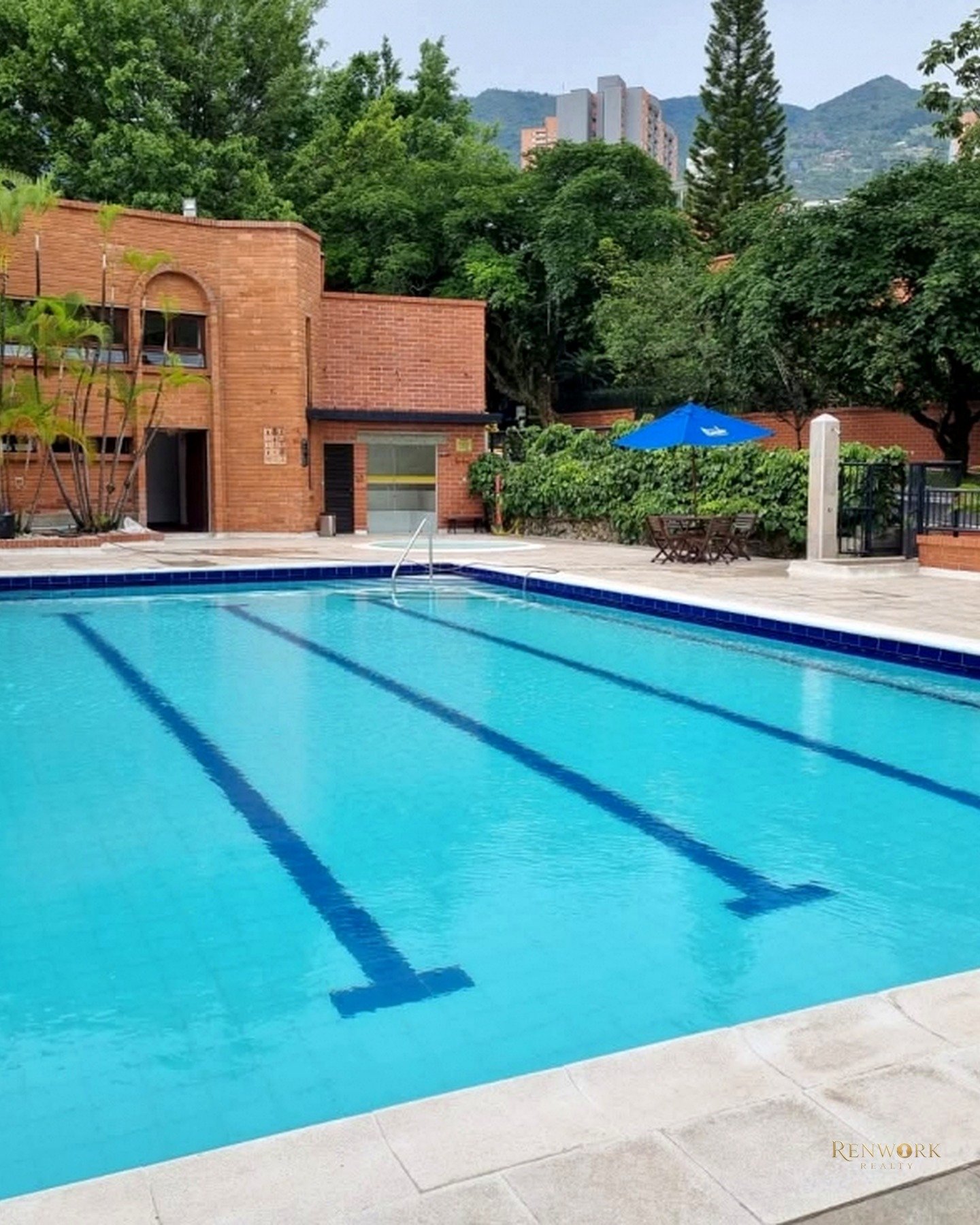 CASA EXCLUSIVA EN VENTA LOMA DE LOS PARRA • EL POBLADO • MEDELLÍN · foto 12