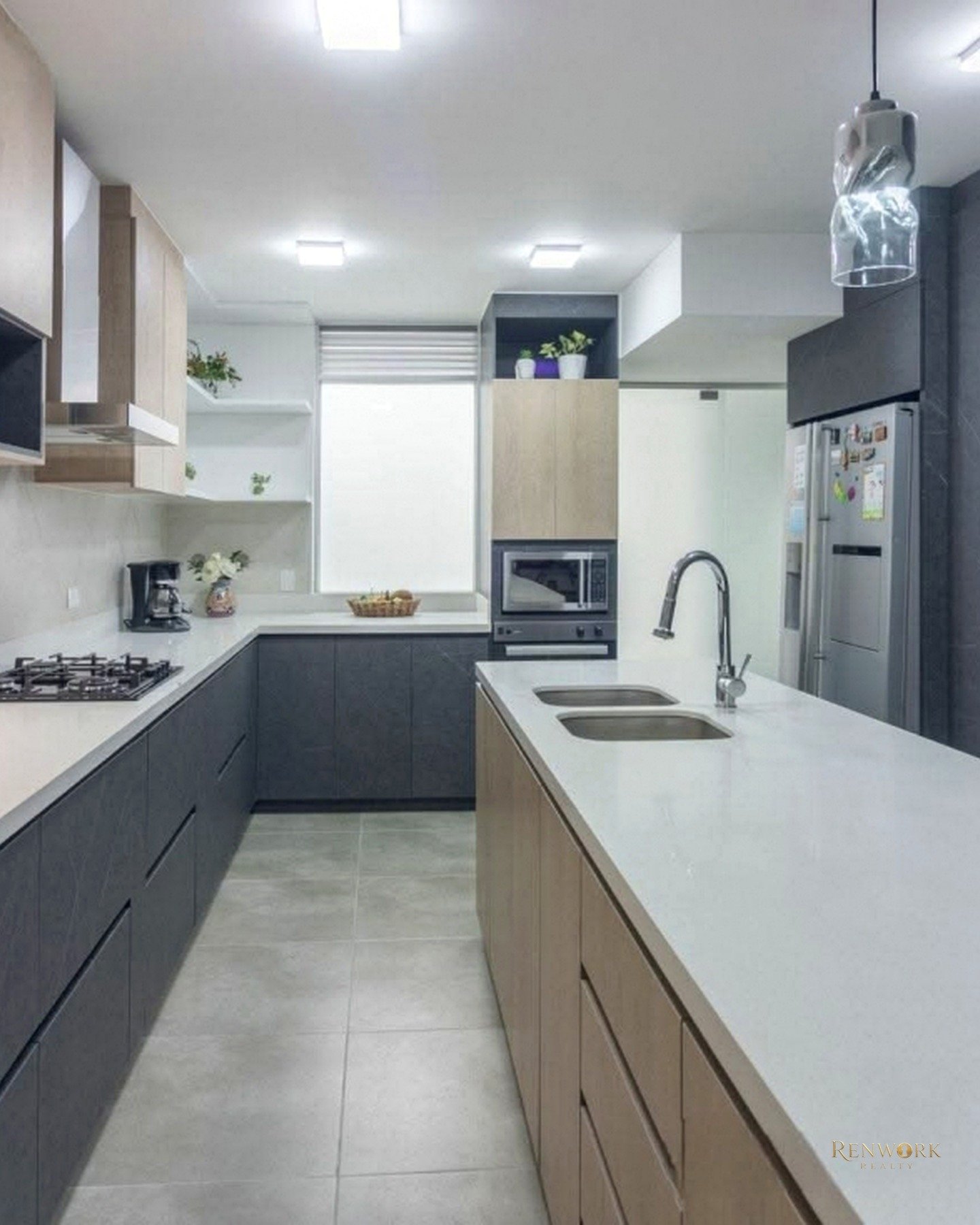 CASA EXCLUSIVA EN VENTA LOMA DE LOS PARRA • EL POBLADO • MEDELLÍN · foto 4