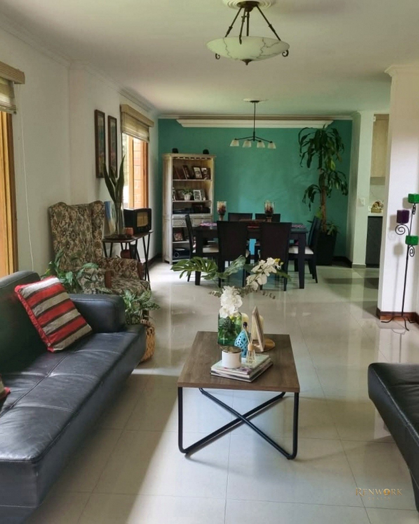 Vista de CASA EXCLUSIVA EN VENTA LOMA DE LOS PARRA • EL POBLADO • MEDELLÍN
