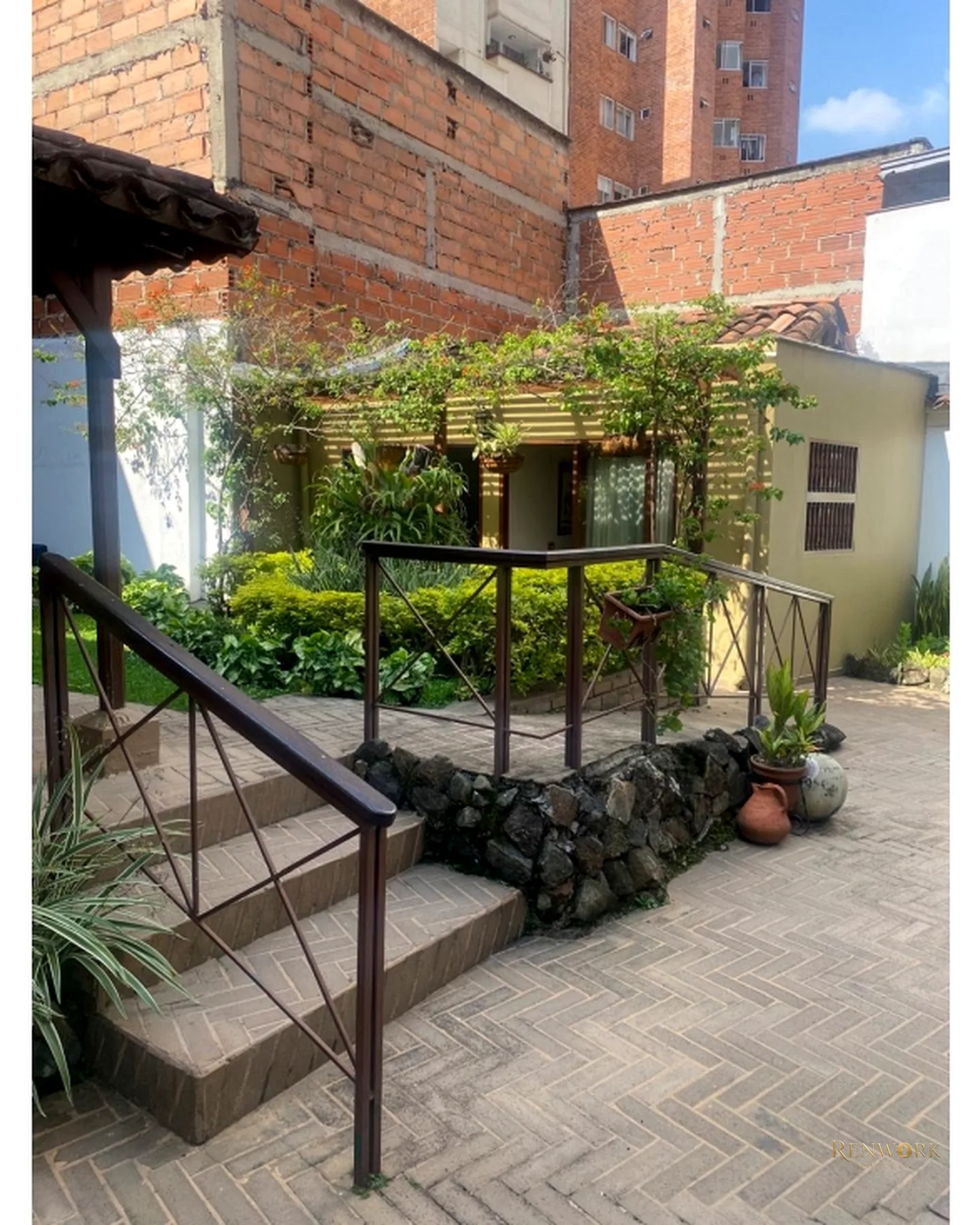 CASA LOTE EN VENTA SECTOR LAURELES ZONA ROSA · foto 12