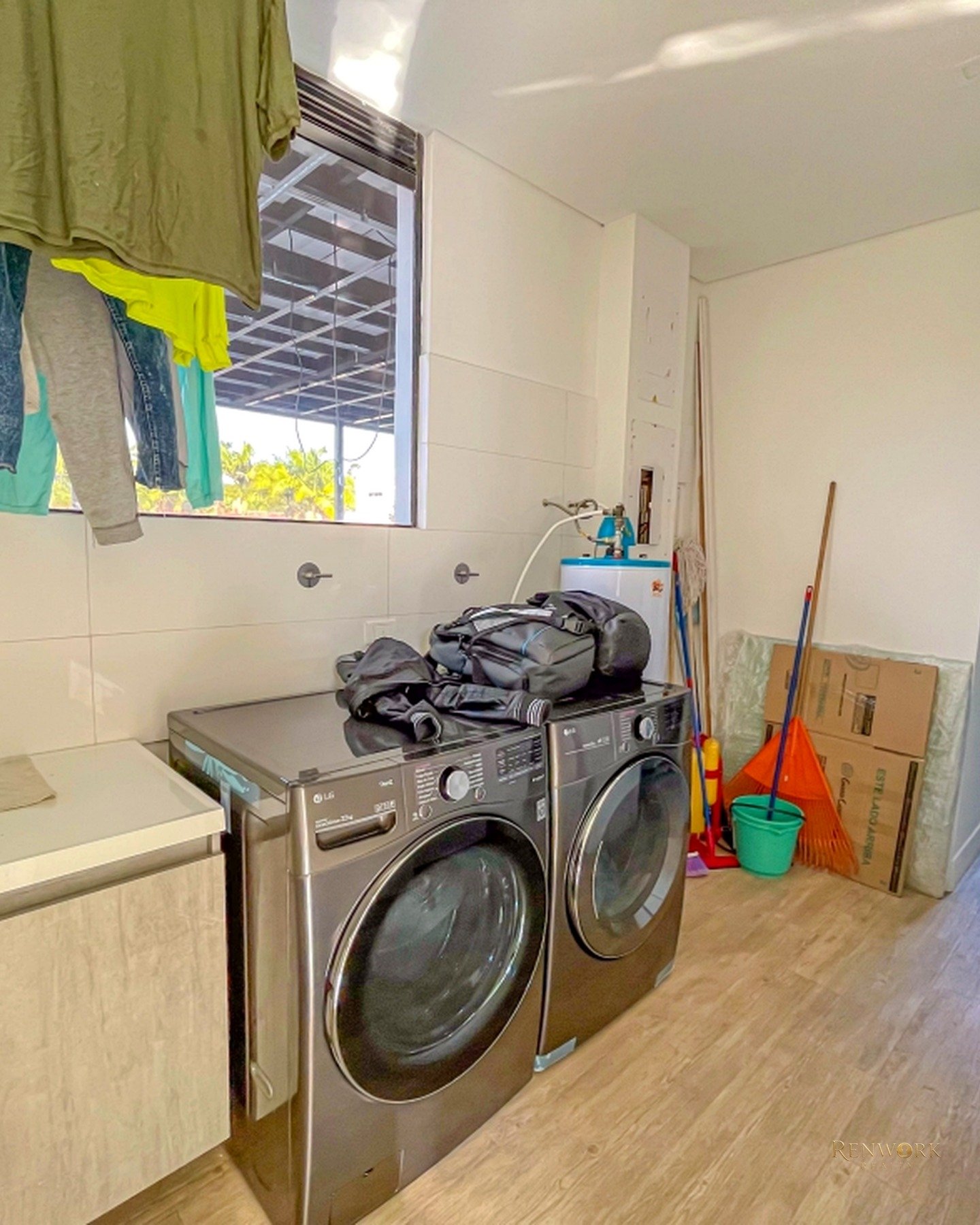 CASA MODERNA CON ACABADOS DE LUJO Y ASCENSOR EN LLANOGRANDE · foto 21