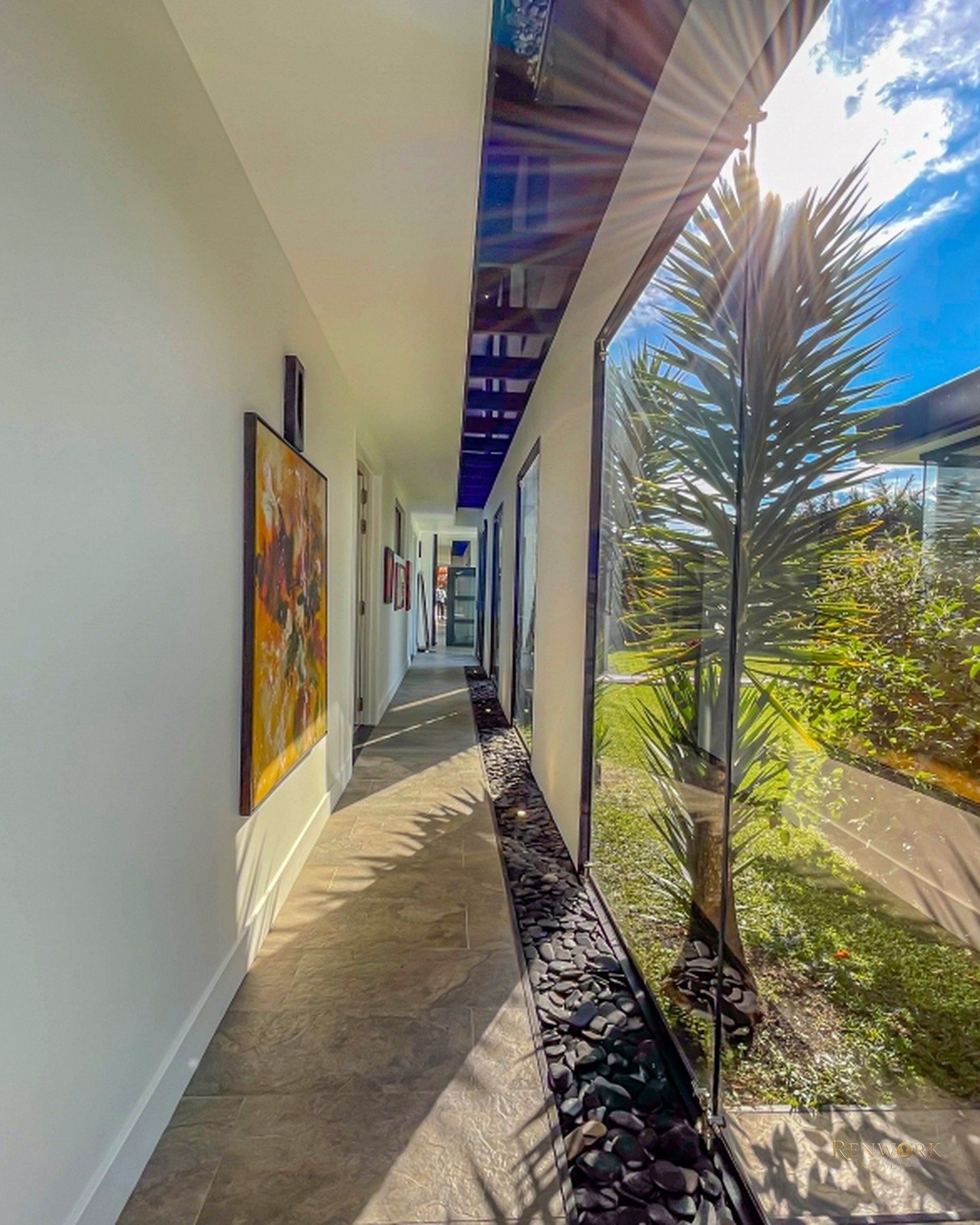 CASA MODERNA CON ACABADOS DE LUJO Y ASCENSOR EN LLANOGRANDE · foto 6