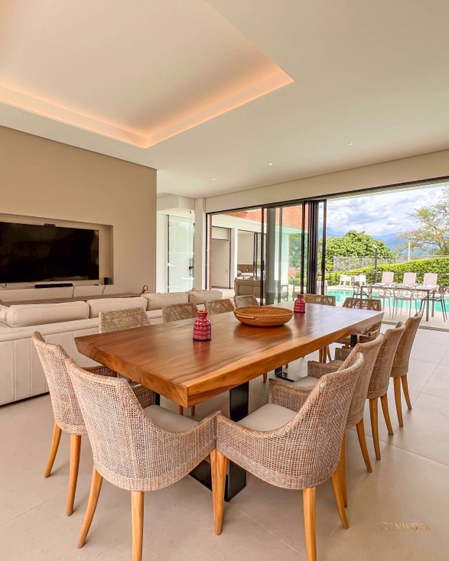 CASA MODERNA DEN SAN JERONIMO, PISCINA 6 HABITACIONES · foto 4