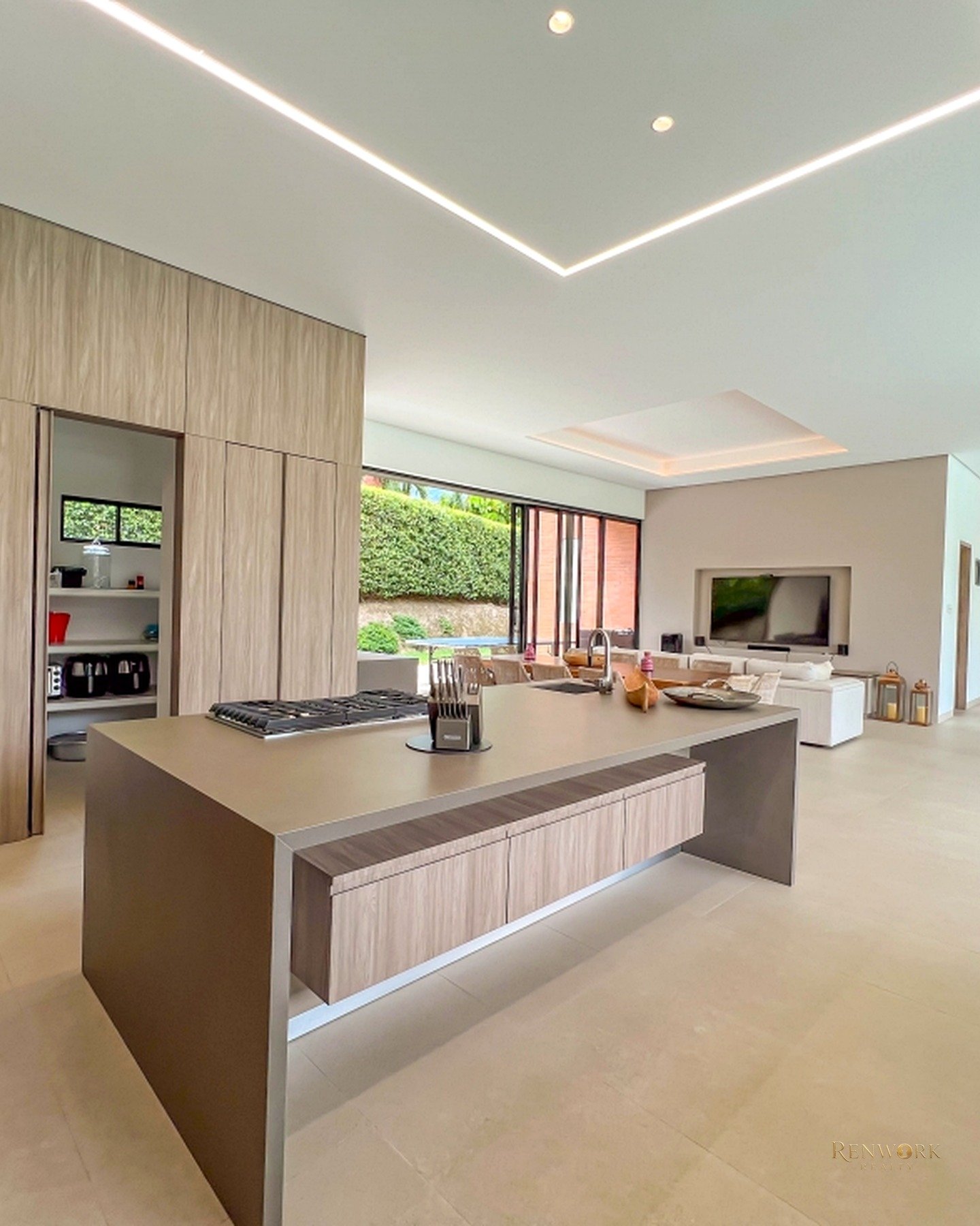 CASA MODERNA DEN SAN JERONIMO, PISCINA 6 HABITACIONES · foto 10