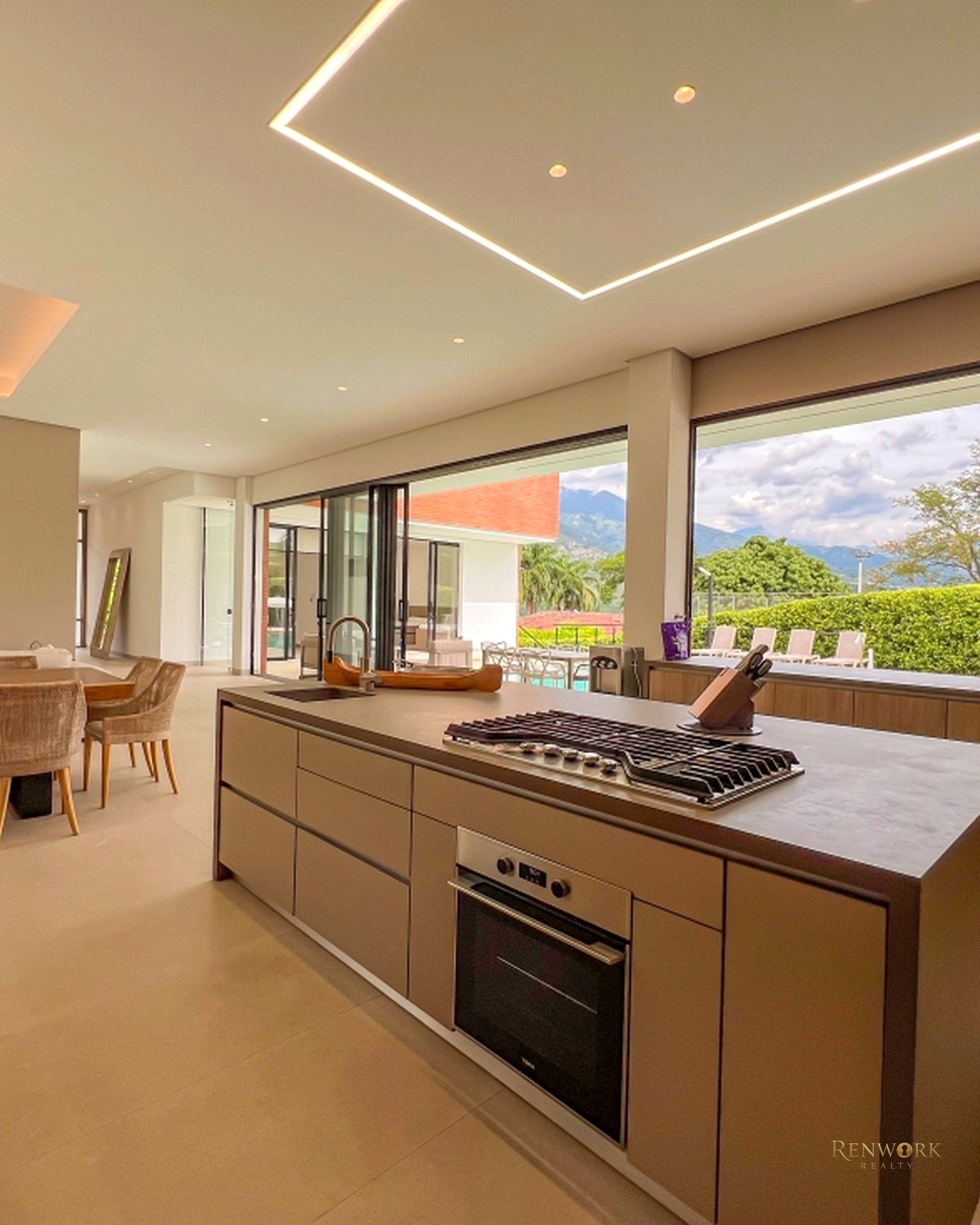 CASA MODERNA DEN SAN JERONIMO, PISCINA 6 HABITACIONES · foto 9