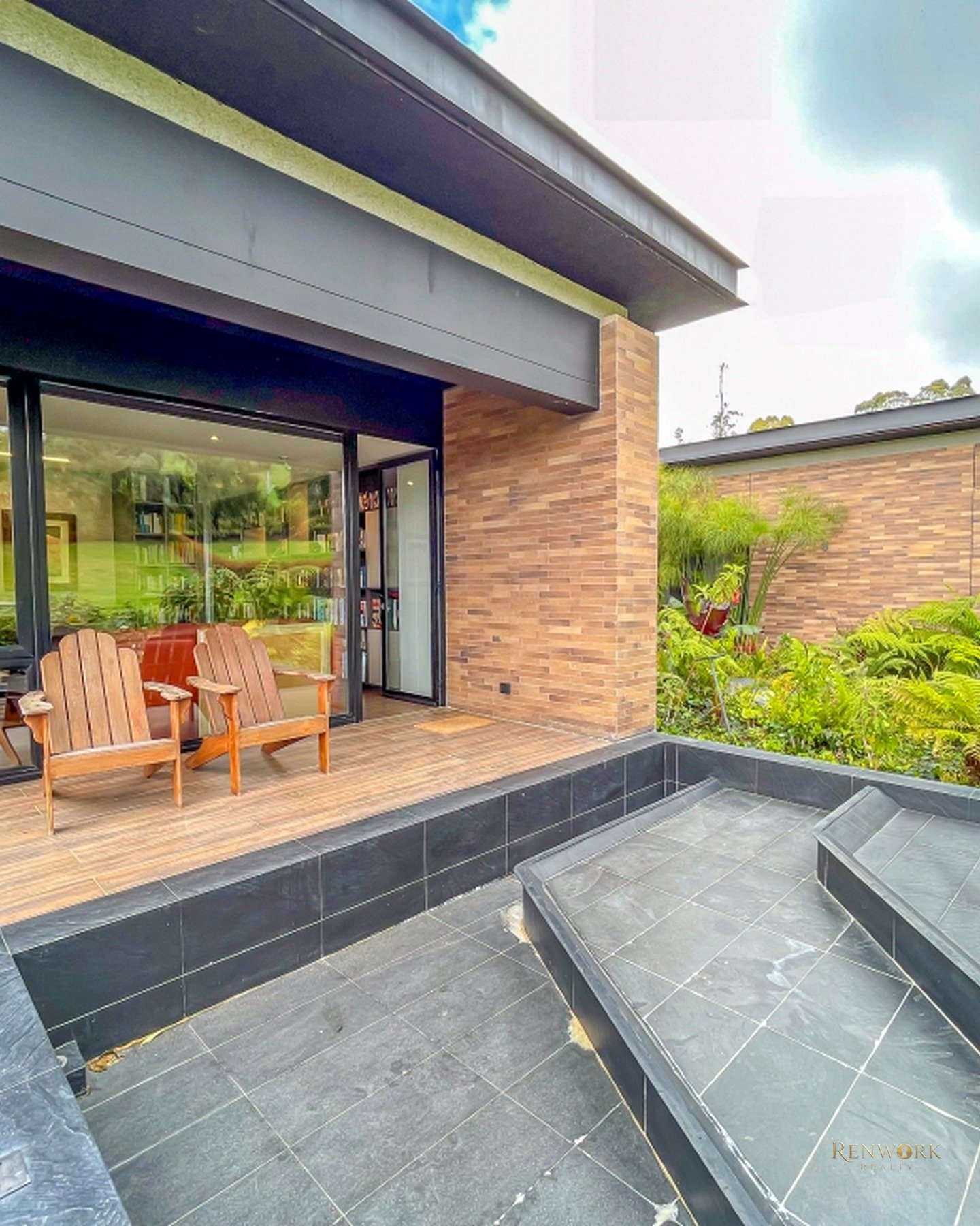 CASA MODERNA EN EL ALTO DE PALMAS LOTE PLANO · foto 14