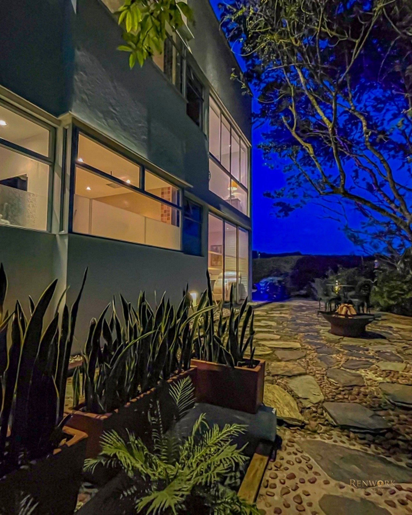 CASA MODERNA FAMILIAR EN EL RETIRO CON BOSQUE Y RIO · foto 4