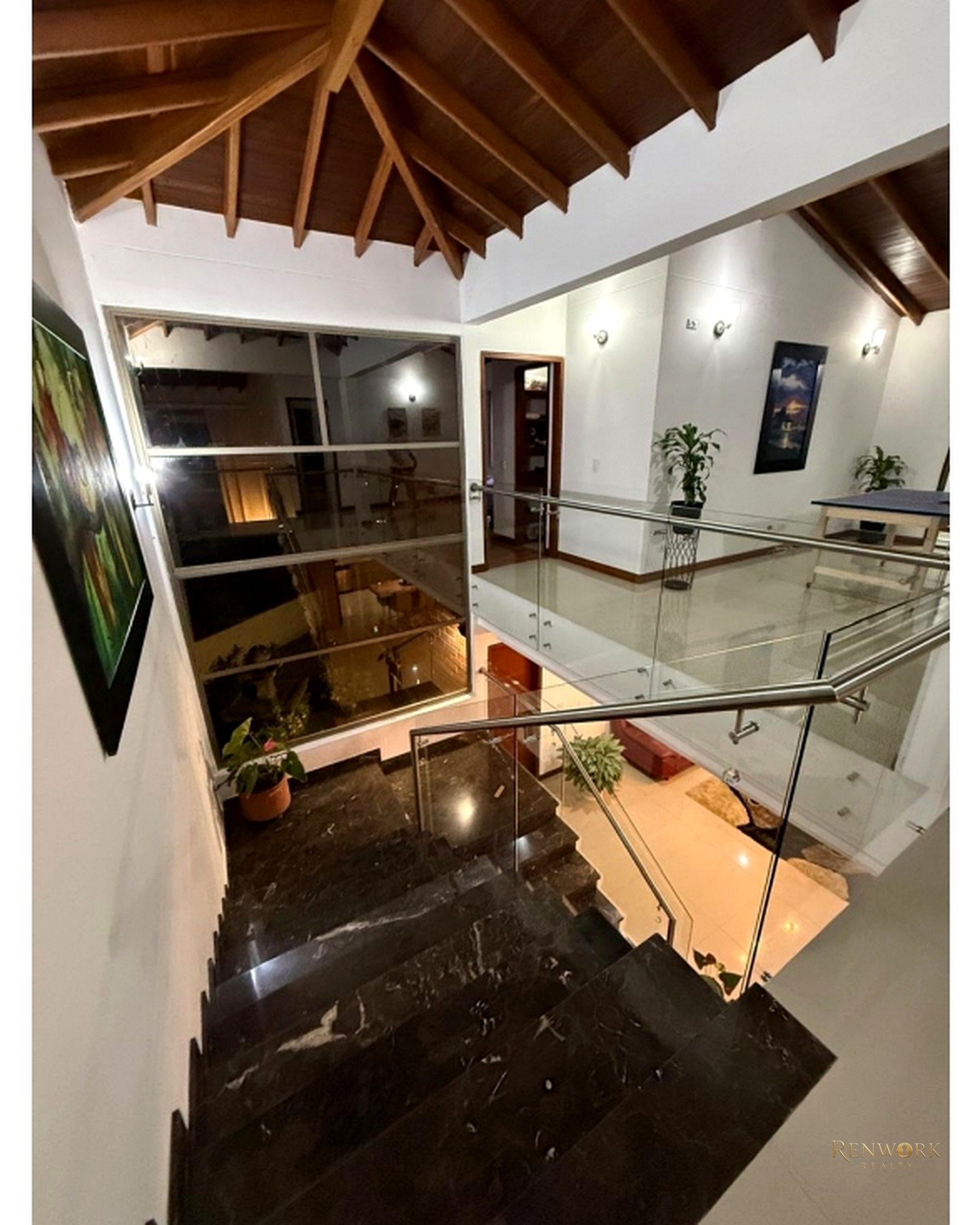 Vista de CASA PARA LA VENTA EN EEL SECTOR DEL CARMELO, SABANETA