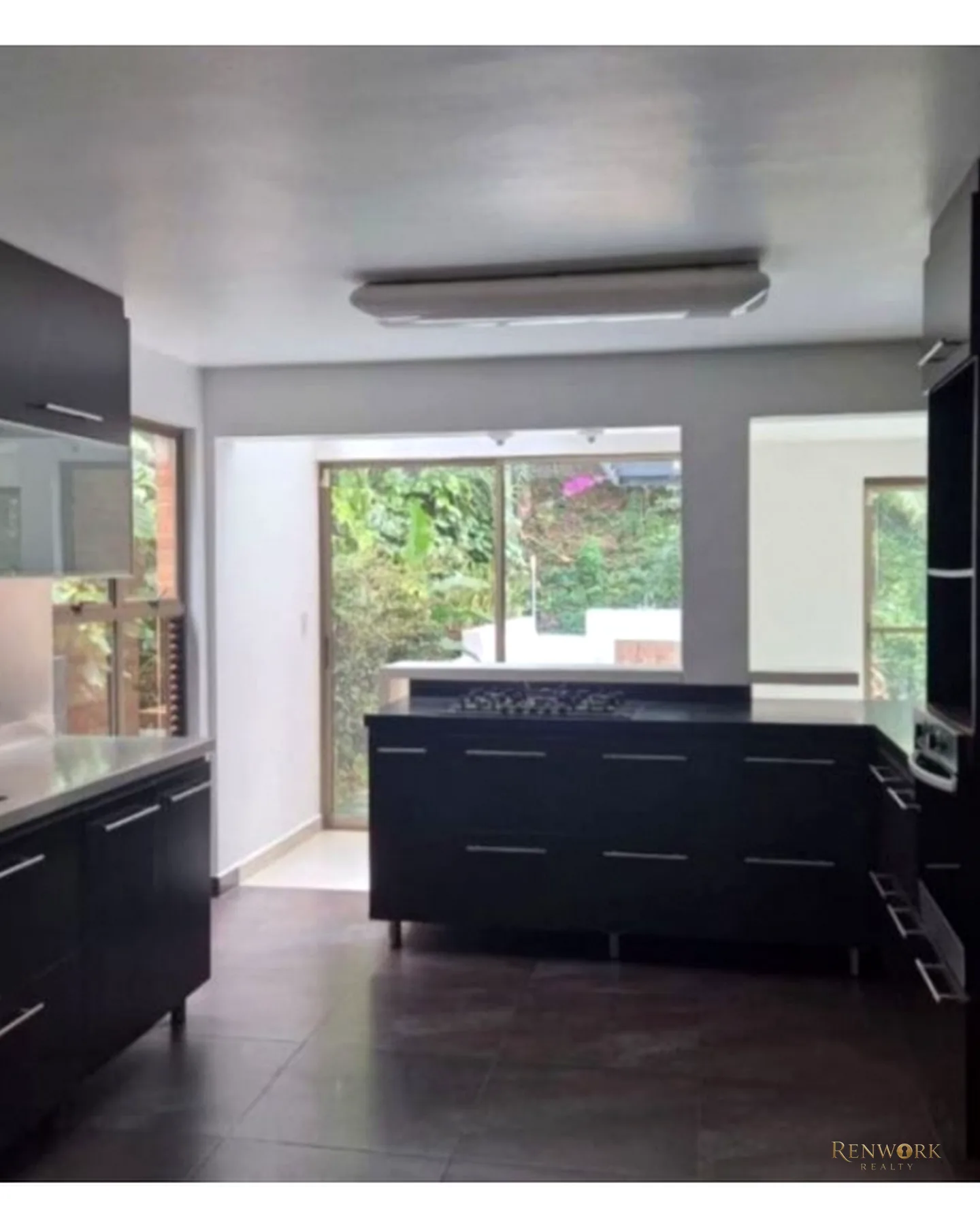 CASA PARA LA VENTA EN ENVIGADO TRANSVERSAL INTERMEDIA · foto 1