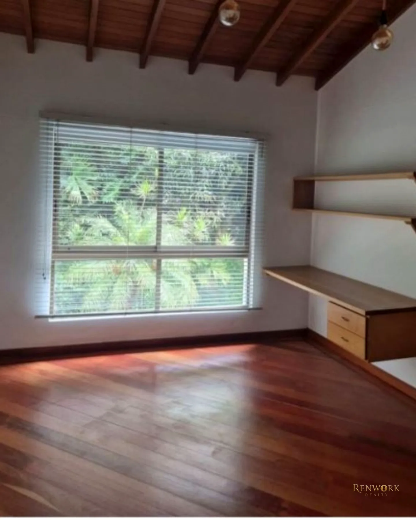 CASA PARA LA VENTA EN ENVIGADO TRANSVERSAL INTERMEDIA · foto 10