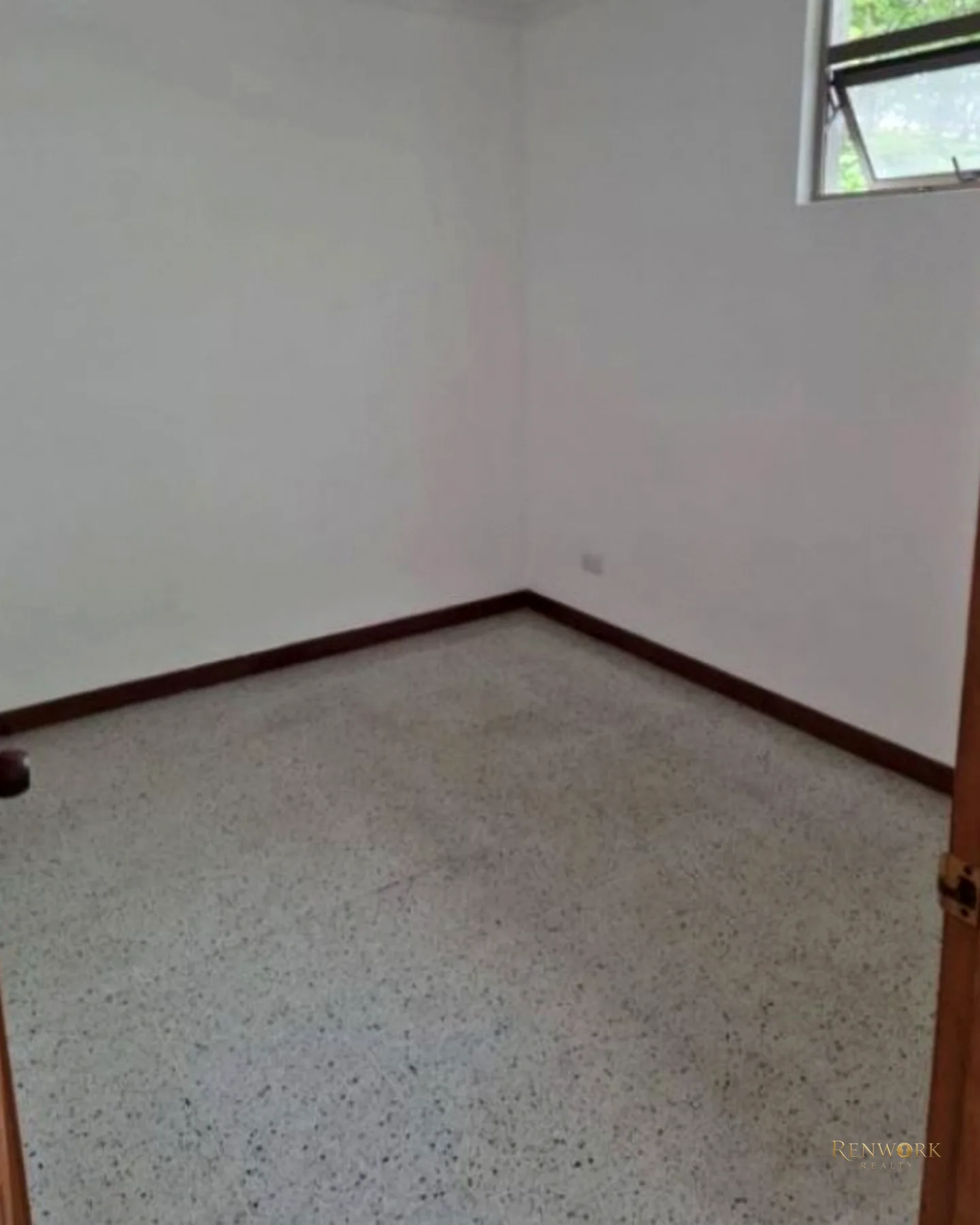 CASA PARA LA VENTA EN ENVIGADO TRANSVERSAL INTERMEDIA · foto 15