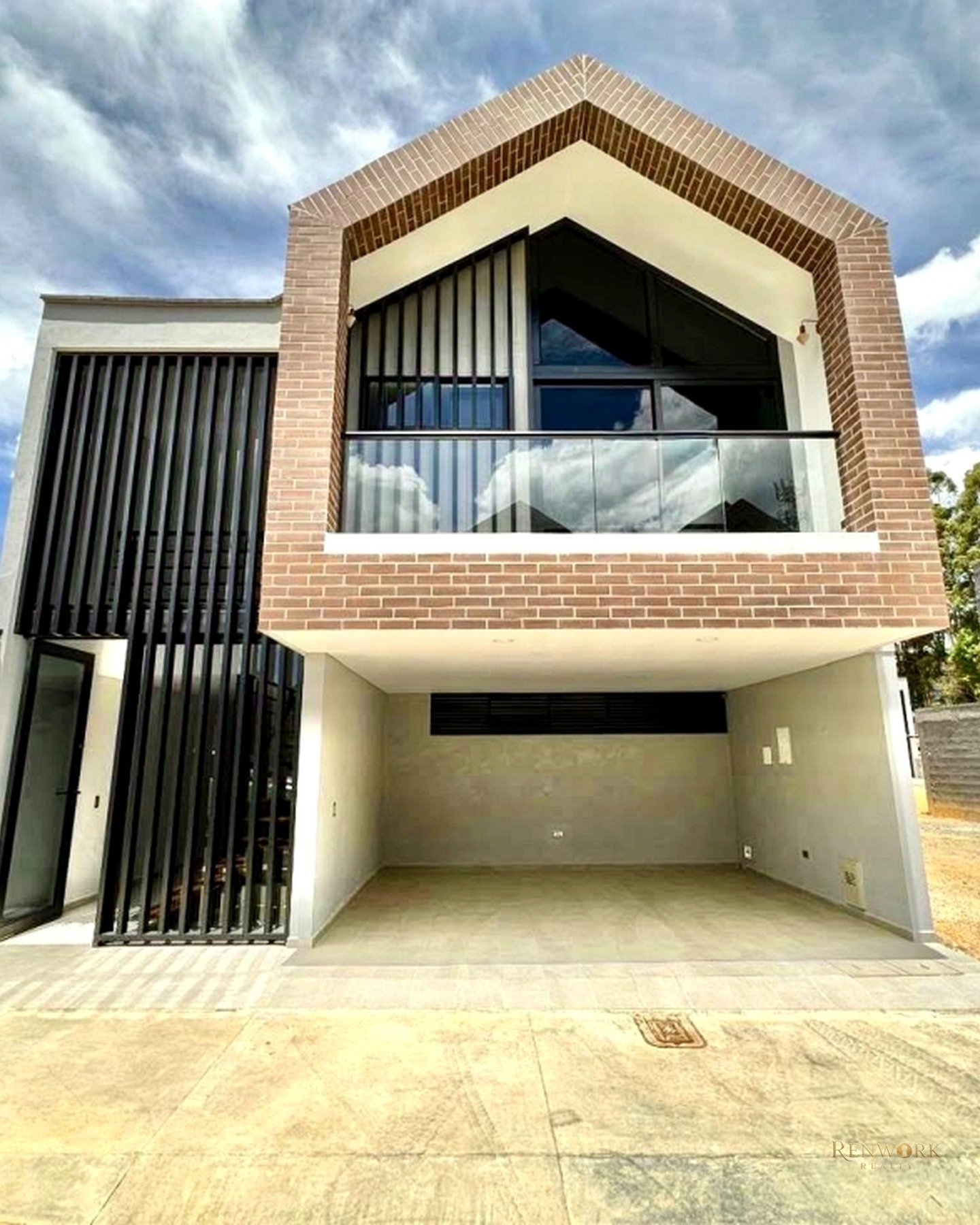 CASA PARA LA VENTA EN LA CEJA, EN UNIDAD CERRADA · foto 2