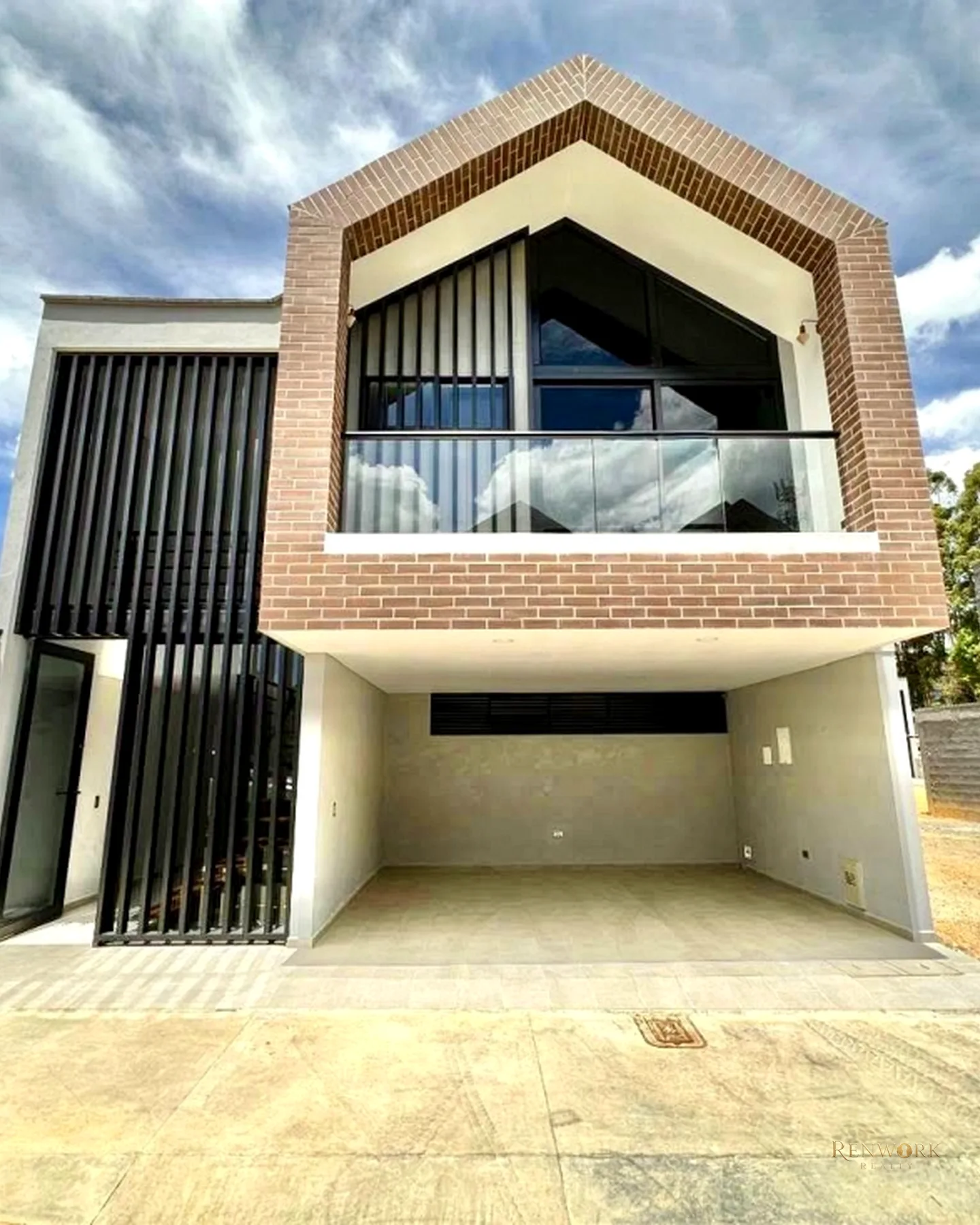 CASA PARA LA VENTA EN LA CEJA, EN UNIDAD CERRADA · foto 2