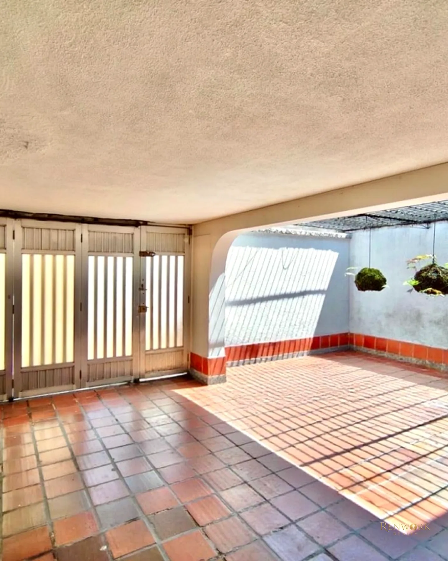 CASA PARA LA VENTA EN LAURELES, SECTOR ESTADIO · foto 14