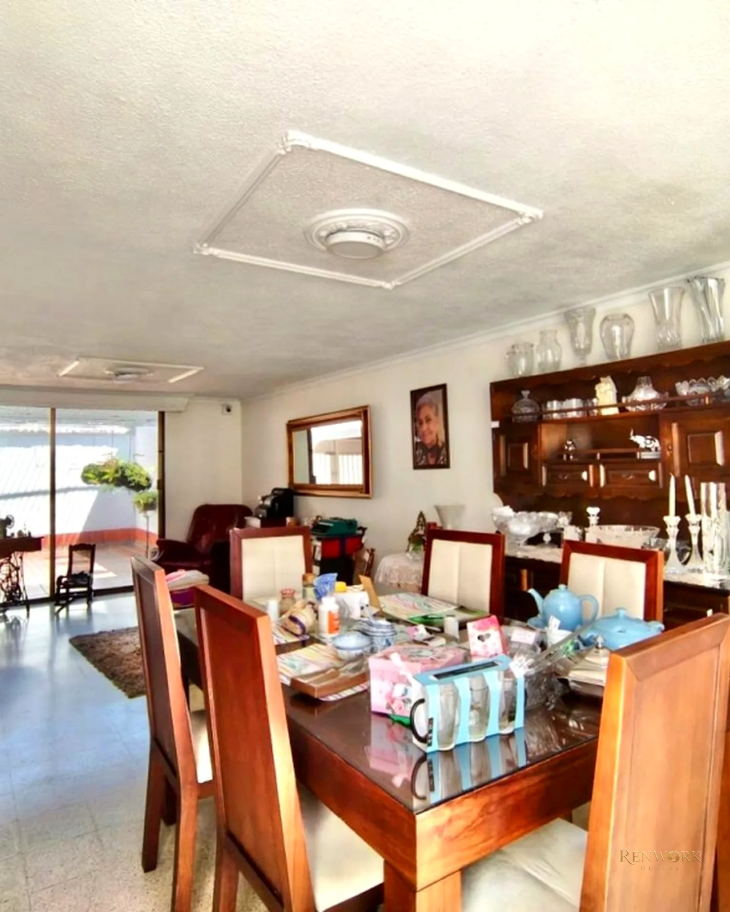 CASA PARA LA VENTA EN LAURELES, SECTOR ESTADIO · foto 1