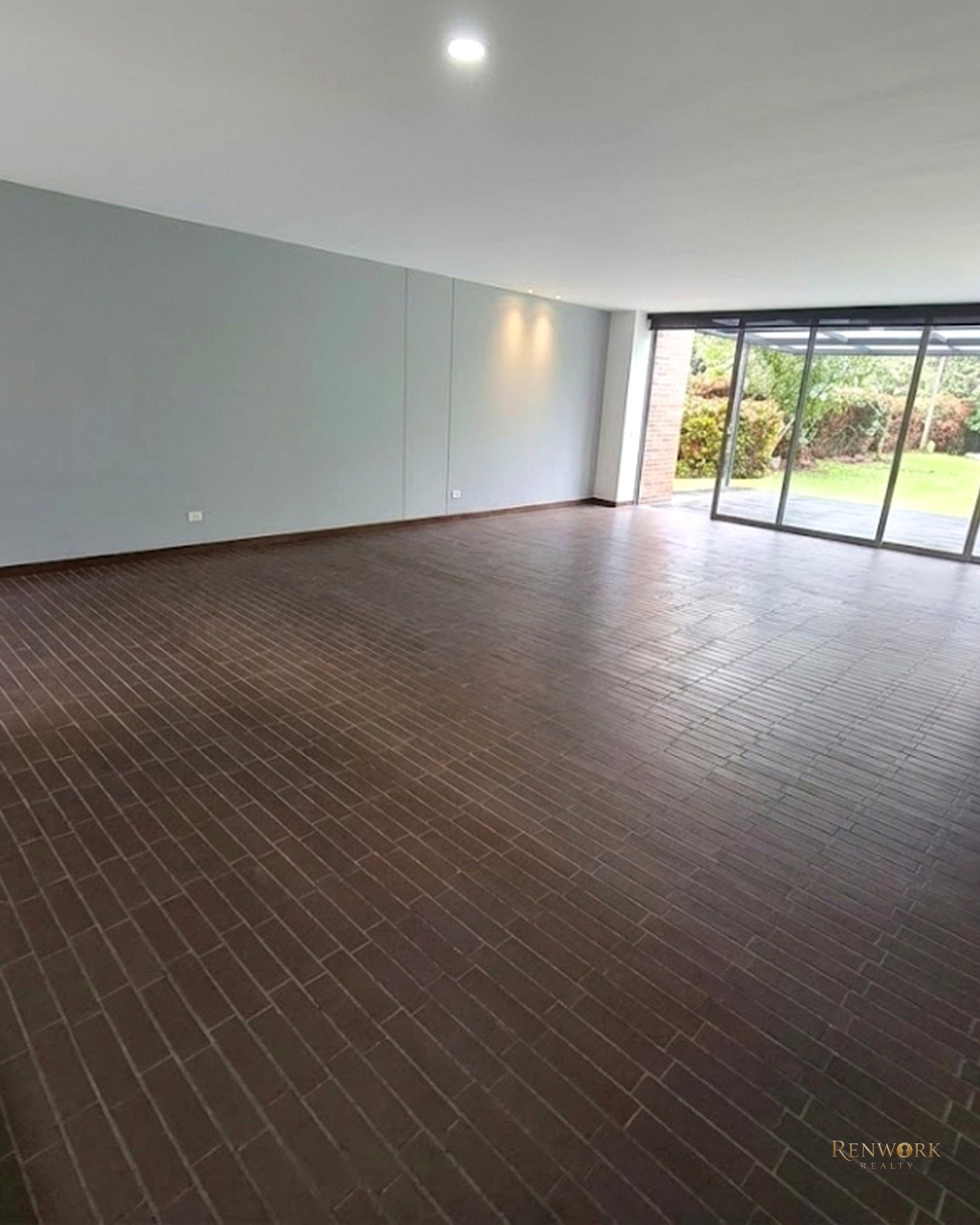 CASA PARA LA VENTA EN LLANOGRANDE · foto 3
