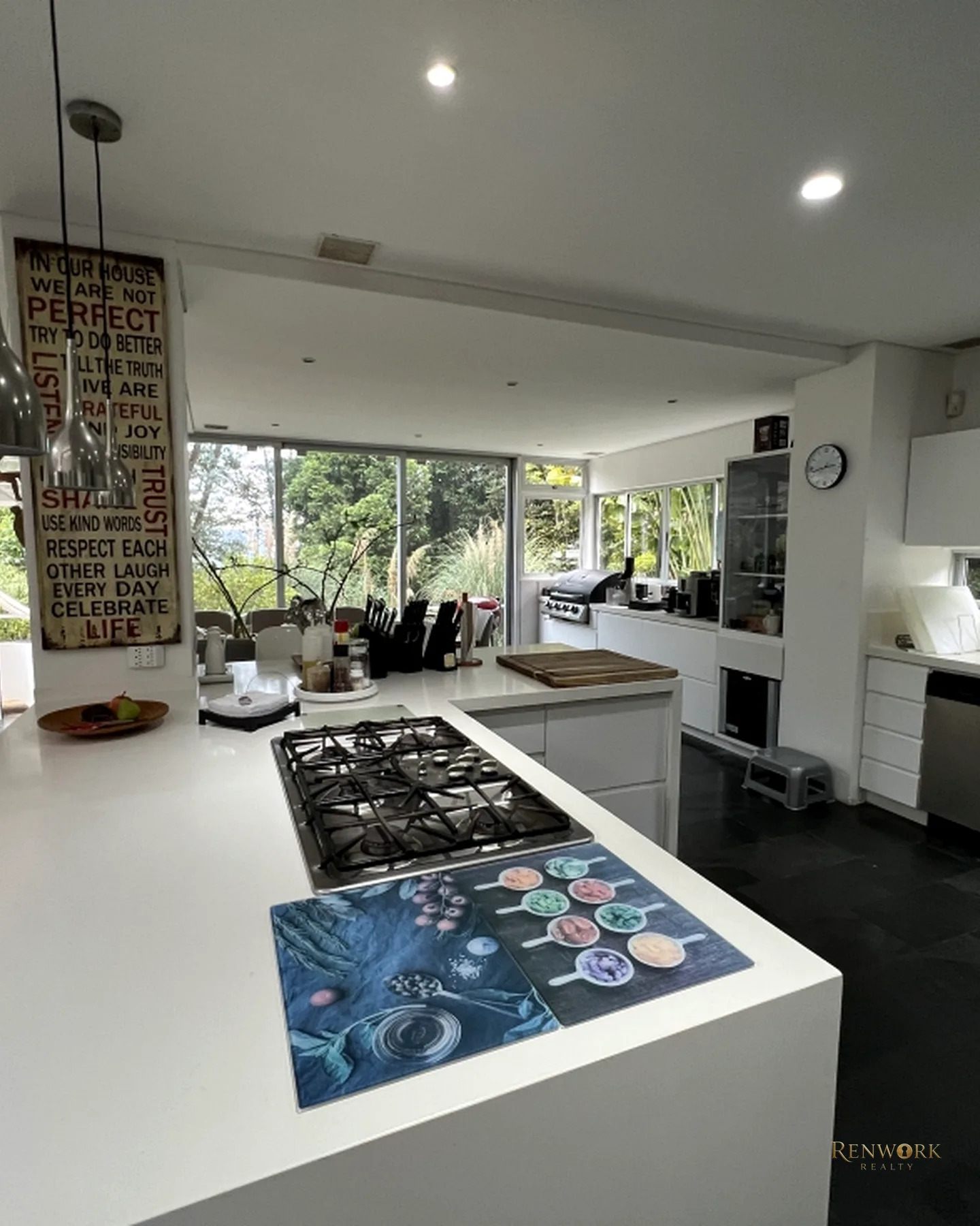 CASA PARA LA VENTA EN LOMA DEL ESCOBERO, ENVIGADO · foto 3