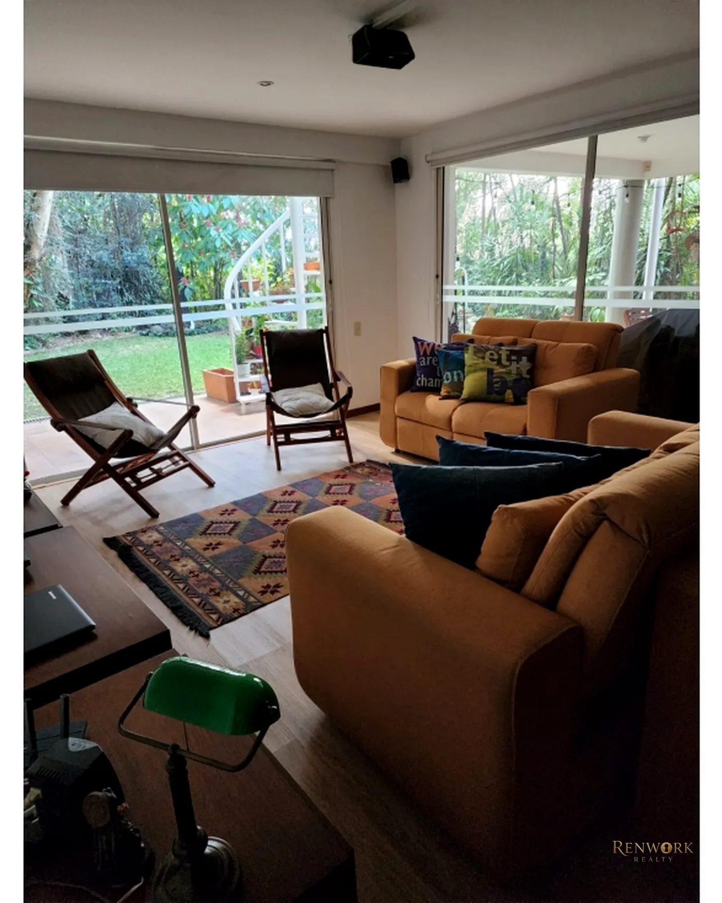 CASA PARA LA VENTA EN SAN LUCAS, FRENTE AL MALL, POBLADO · foto 4