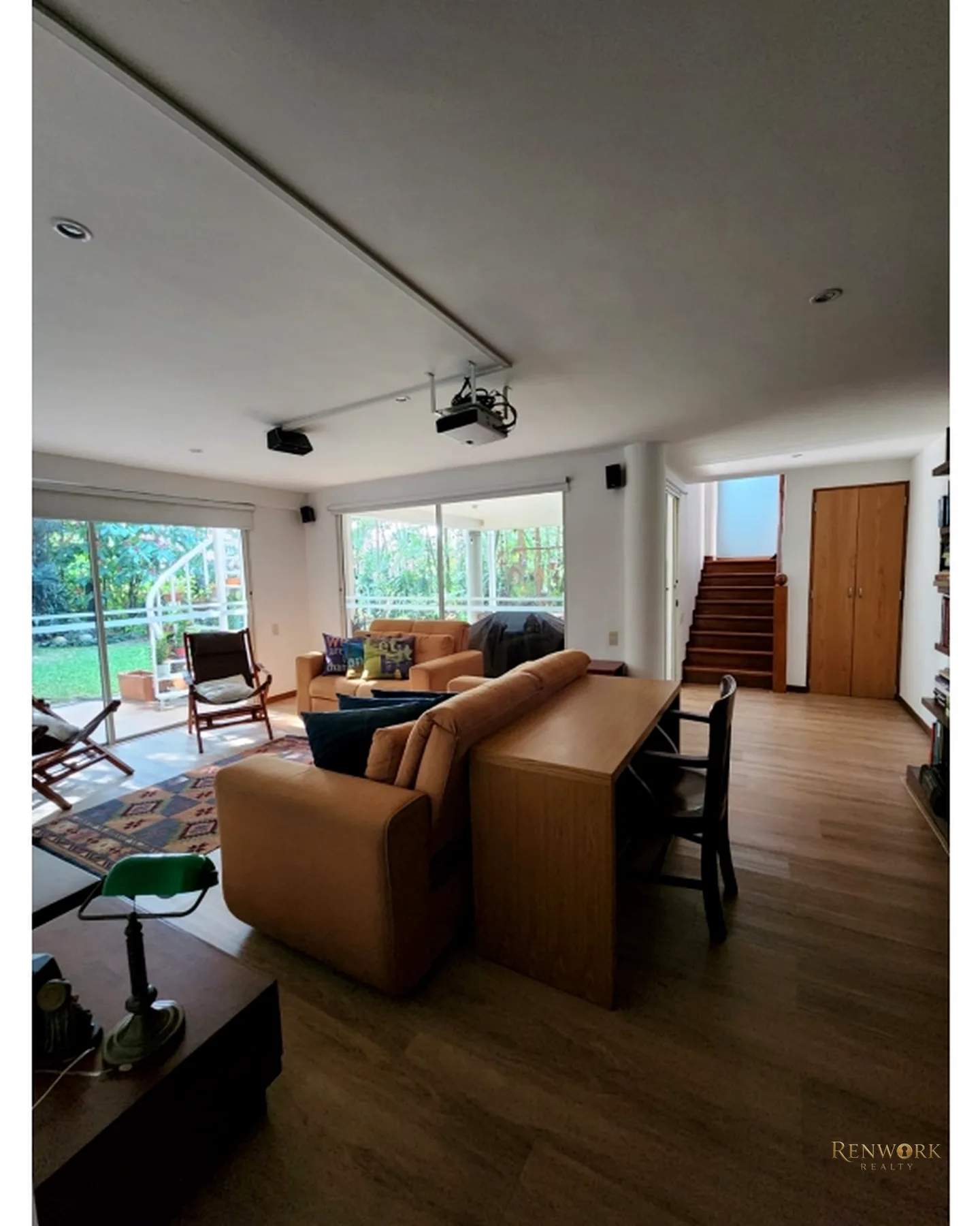 CASA PARA LA VENTA EN SAN LUCAS, FRENTE AL MALL, POBLADO · foto 5