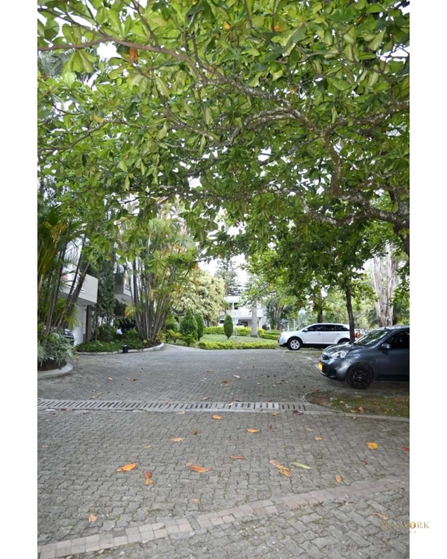 CASA PARA LA VENTA EN SAN LUCAS, FRENTE AL MALL, POBLADO · foto 22