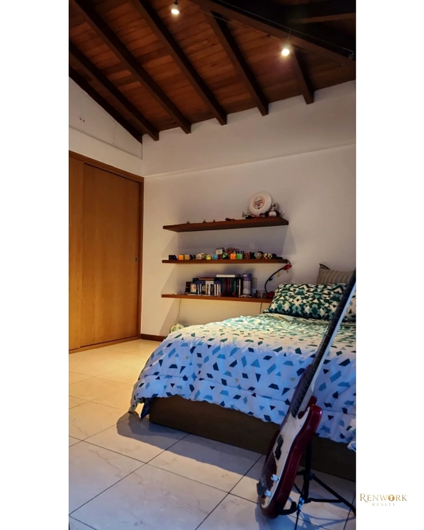 CASA PARA LA VENTA EN SAN LUCAS, FRENTE AL MALL, POBLADO · foto 15