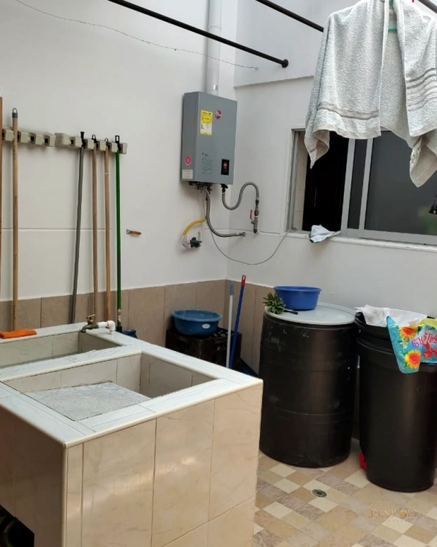 CASA PRIMER PISO LAURELES LA CASTELLANA CERCA AL EXITO DE LA 80 · foto 14
