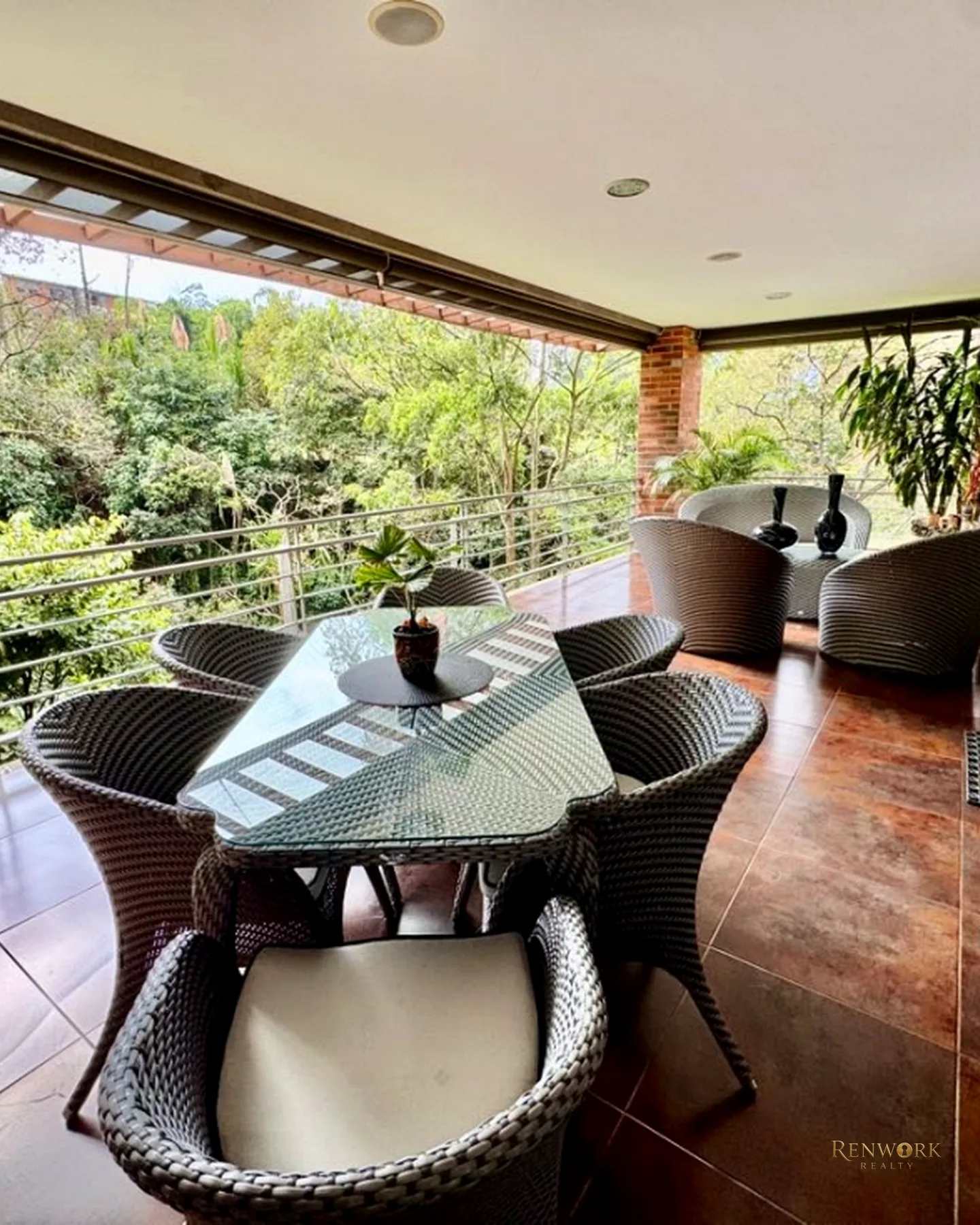 CASA SECTOR BENEDICTINOS CON GRAN JARDÍN · foto 1