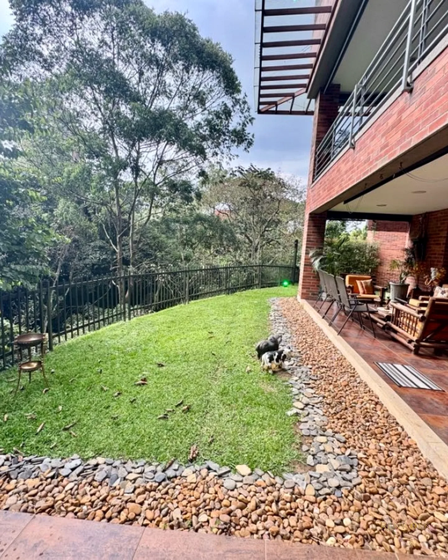 CASA SECTOR BENEDICTINOS CON GRAN JARDÍN · foto 7