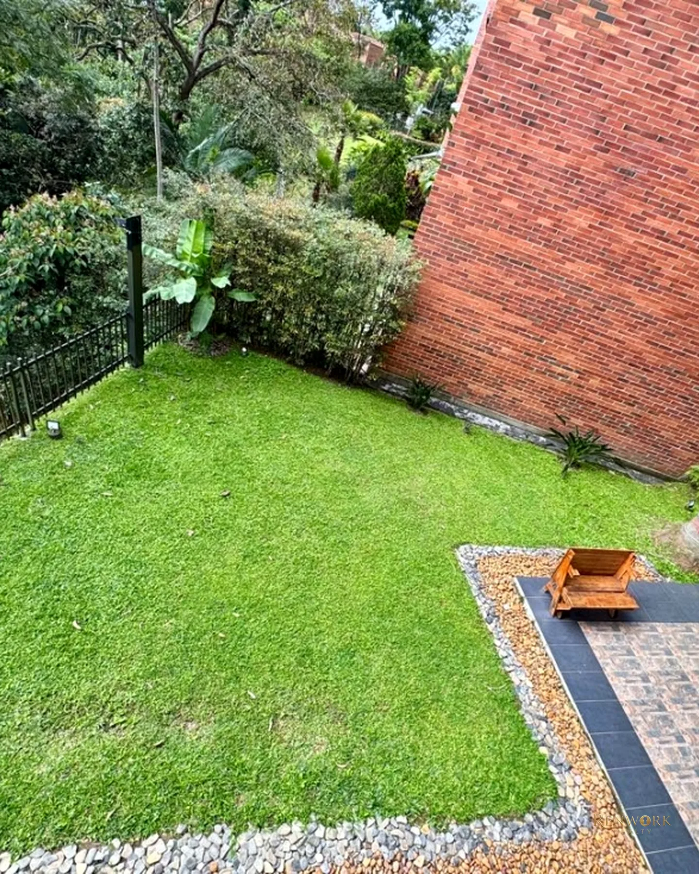 CASA SECTOR BENEDICTINOS CON GRAN JARDÍN · foto 16